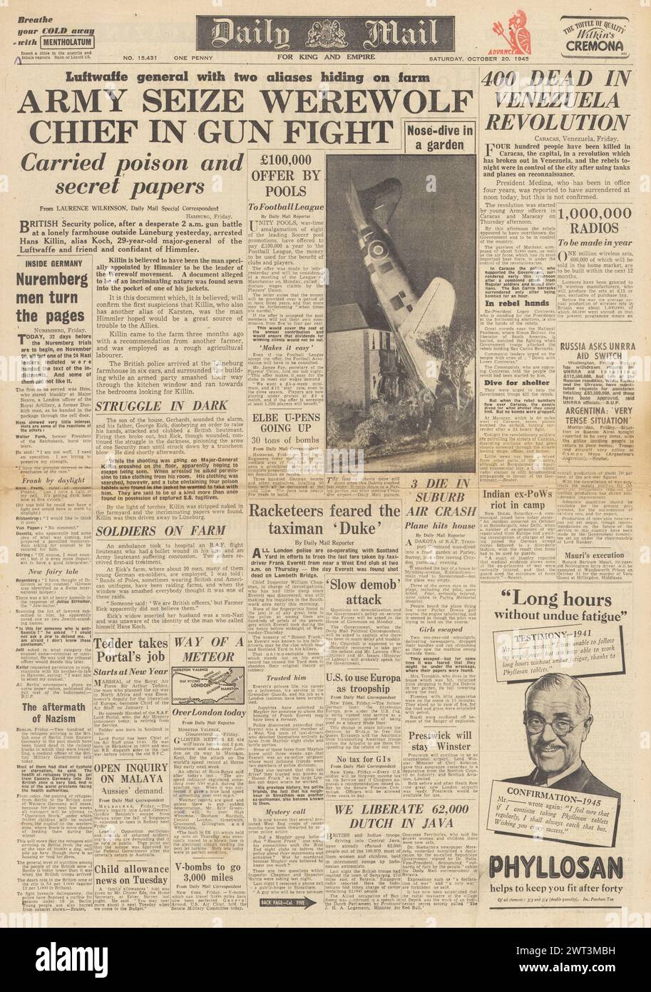 1945 Daily Mail-Titelseite berichtet, dass der Werwolfführer Hans Koch in Venezeula gefangen genommen und viele Tote in der Revolution getötet hat Stockfoto