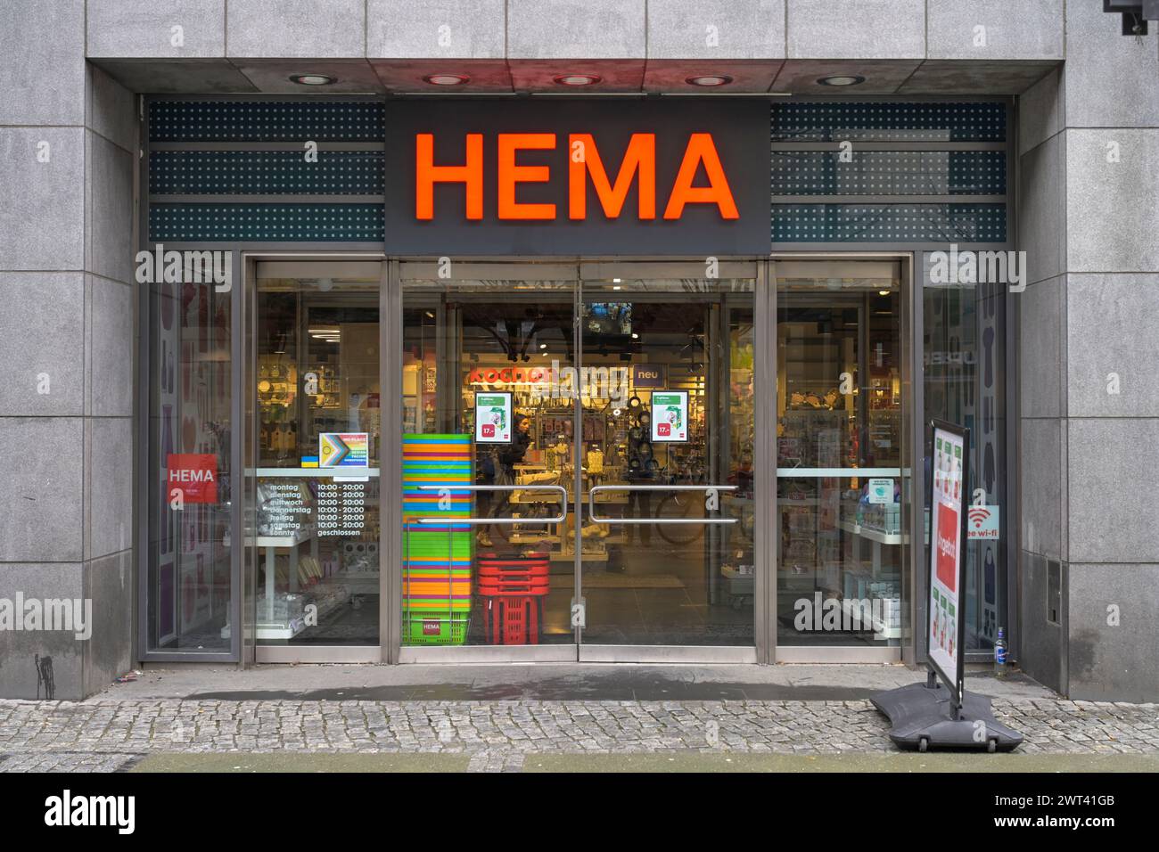 Hema Haushaltwaren Filiale, Wilmersdorfer Straße, Charlottenburg, Berlin, Deutschland Stockfoto