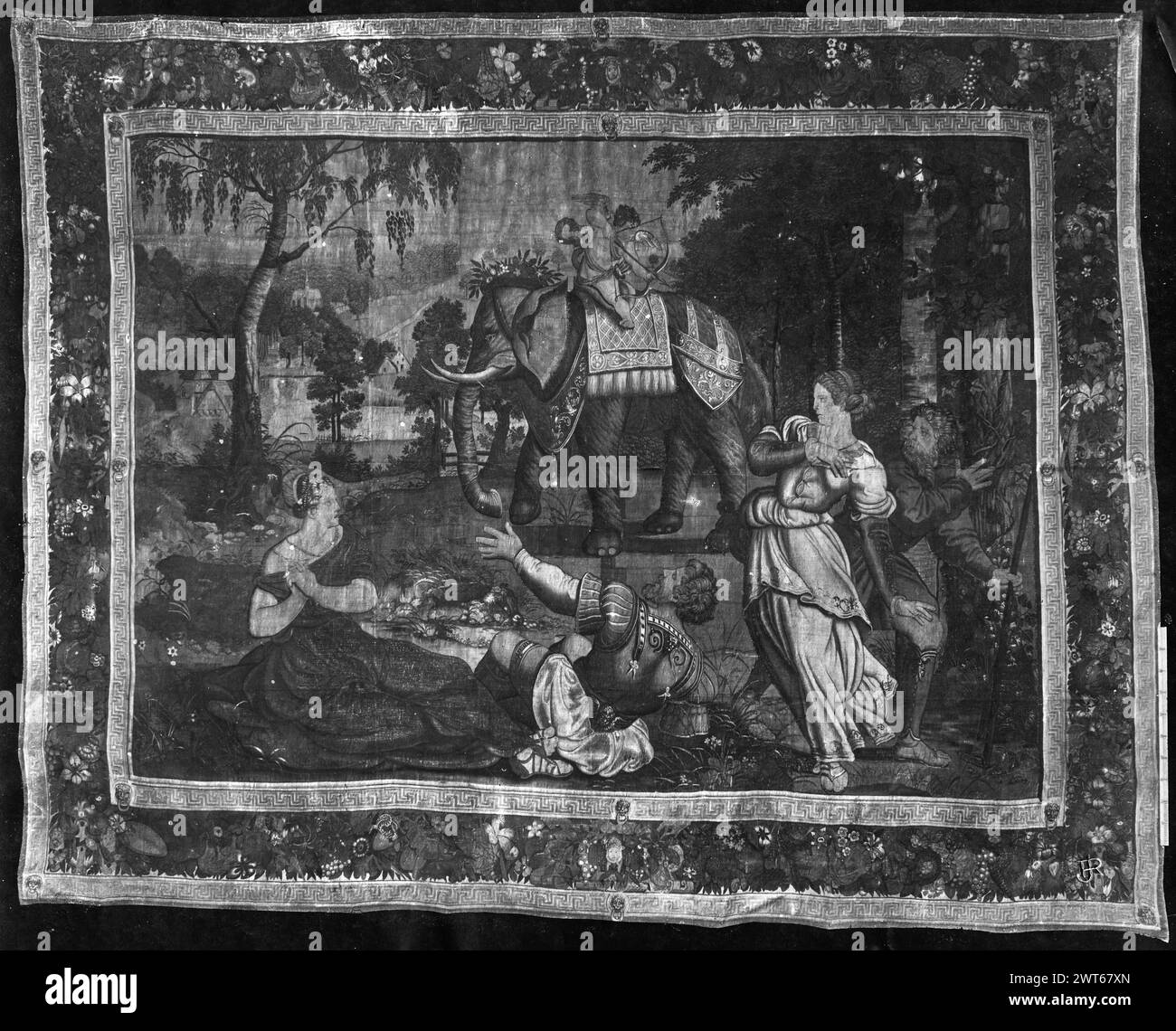 Diomedes wurde von Venus über das treulose Verhalten seiner Frau informiert. Unbekannt ca. 1550 Gobelin Abmessungen: H 428 x B 531 Gobelin Materialien/Techniken: Wolle & Seide Kultur: Flämisches Weberzentrum: Brüssel Besitzgeschichte: Spanien, Madrid, Palacio Real de Madrid, Accno. A. 364-12312. Inschriften: Stadtzeichen auf der Unterwache, linke Inschriften: Nicht identifizierte Webermarke [Ort unbekannt] Verwandte Werke: Tafeln im Set: GCPA 0236964-0236969 Stockfoto