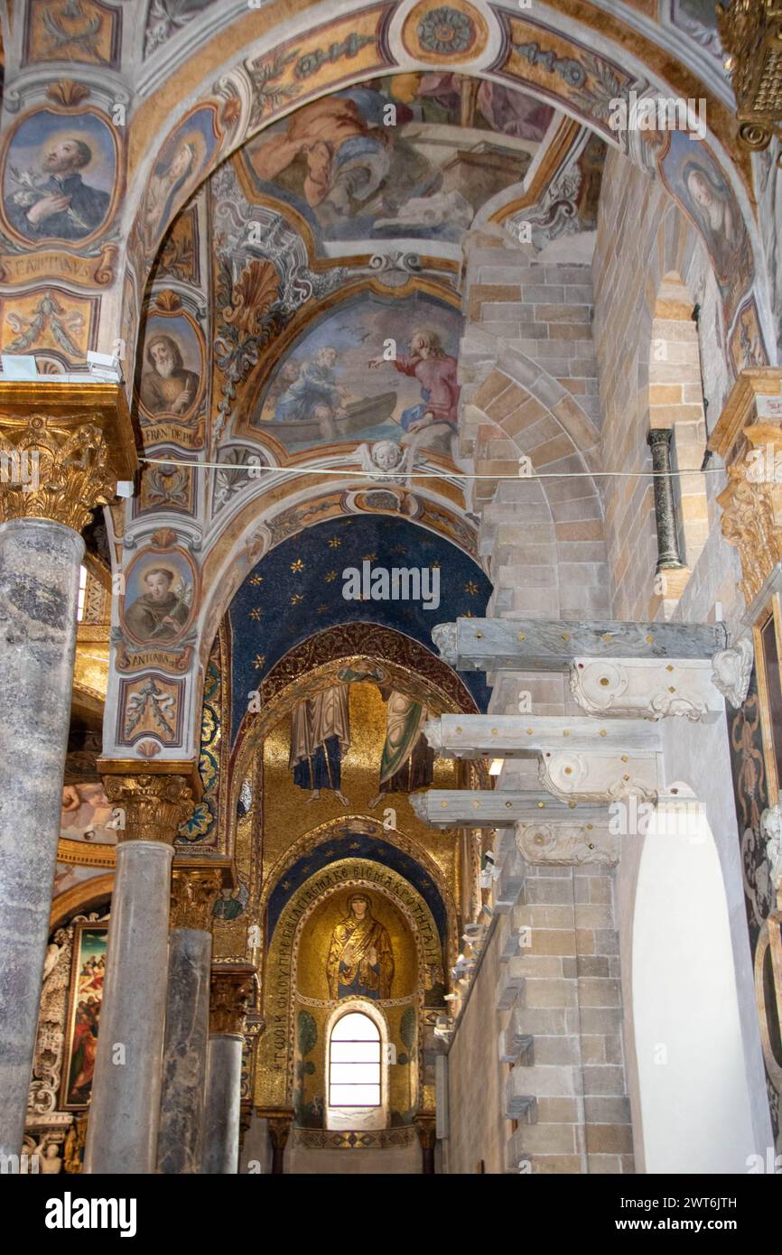 Kirche St. Maria des Admirals (italienisch Santa Maria dell’Ammiraglio), auch Martorana, Palermo, Sizilien, Italien Stockfoto