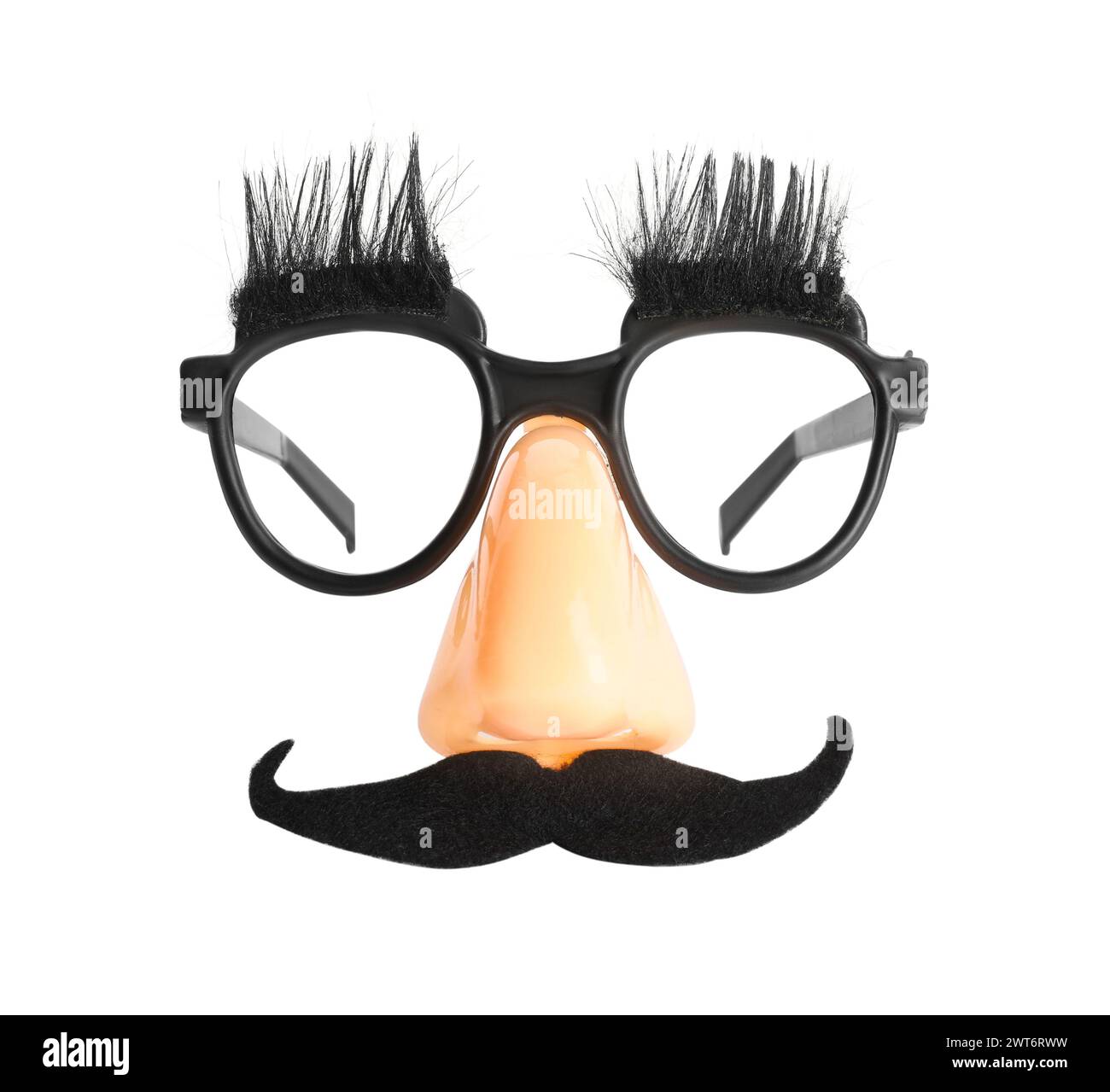 Lustige Maske mit falschem Schnurrbart, Nase und Brille isoliert auf weiß Stockfoto