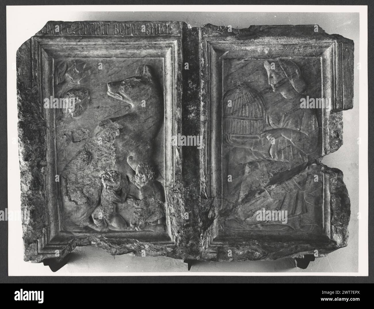 Umbria Perugia Perugia Galleria Nazionale dell'Umbria5. Hutzel, Max 1960-1990 Ansichten von umbrischer Malerei und Skulptur. Der in Deutschland geborene Fotograf und Gelehrte Max Hutzel (1911–1988) fotografierte in Italien von den frühen 1960er Jahren bis zu seinem Tod. Das Ergebnis dieses Projektes, von Hutzel als Foto Arte Minore bezeichnet, ist eine gründliche Dokumentation der kunsthistorischen Entwicklung in Italien bis zum 18. Jahrhundert, darunter Objekte der Etrusker und Römer sowie frühmittelalterliche, romanische, gotische, Renaissance- und Barockdenkmäler. Die Bilder werden nach geografischer Region in Italien und dann nach Provinz geordnet Stockfoto