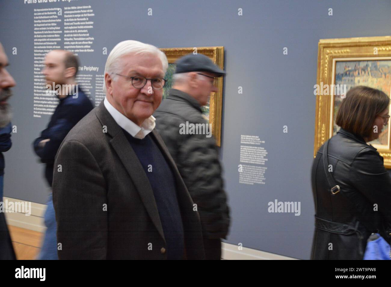 Potsdam, Deutschland - 16. März 2024 - Bundespräsident Frank-Walter Steinmeier besucht die Ausstellung Impressionismus im Museum Barberini. (Foto: Markku Rainer Peltonen) Stockfoto