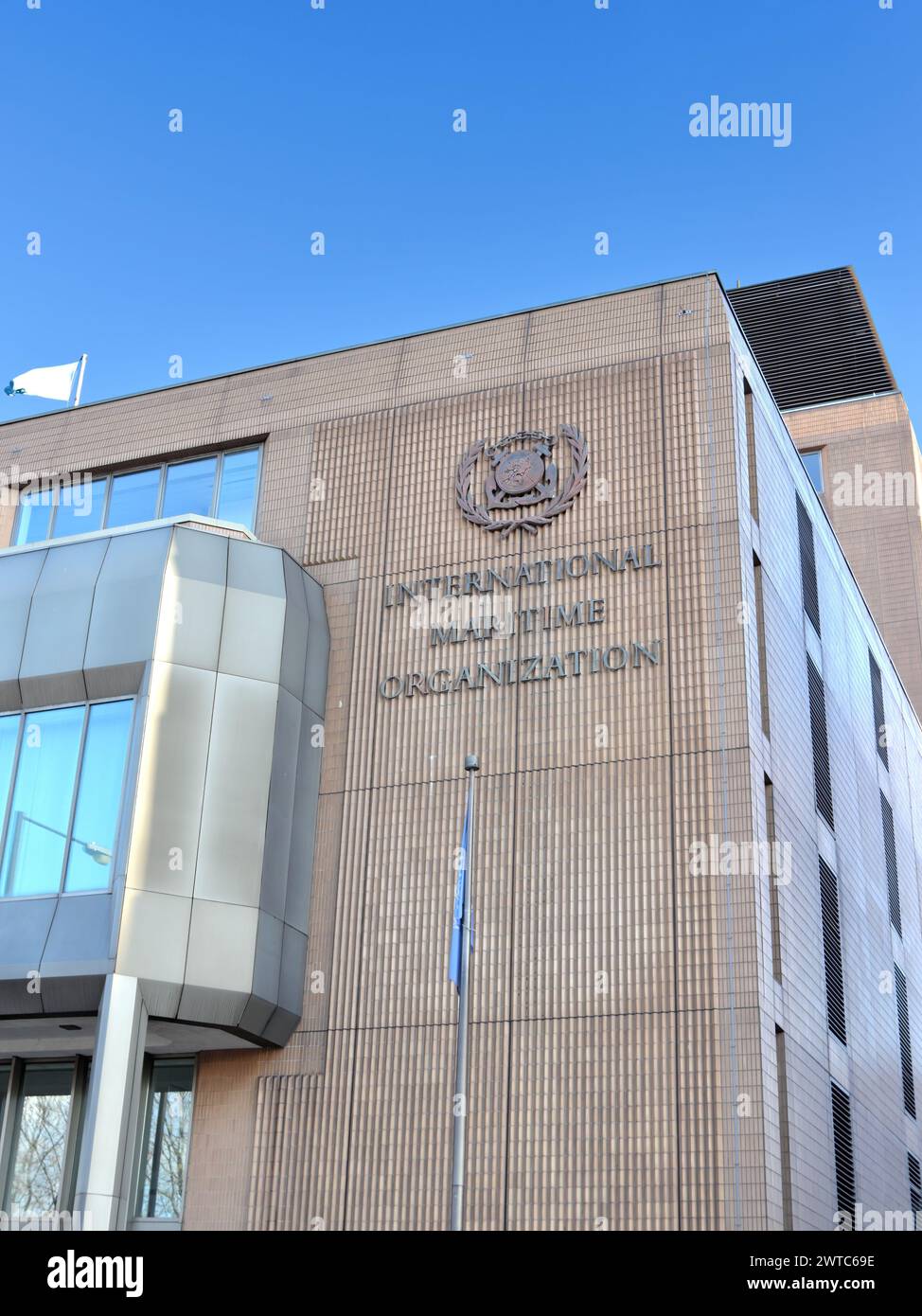 Sitz der Internationalen Seeschifffahrtsorganisation (IMO) in London, einer Sonderorganisation der Vereinten Nationen, die für die Regulierung der Schifffahrt zuständig ist Stockfoto