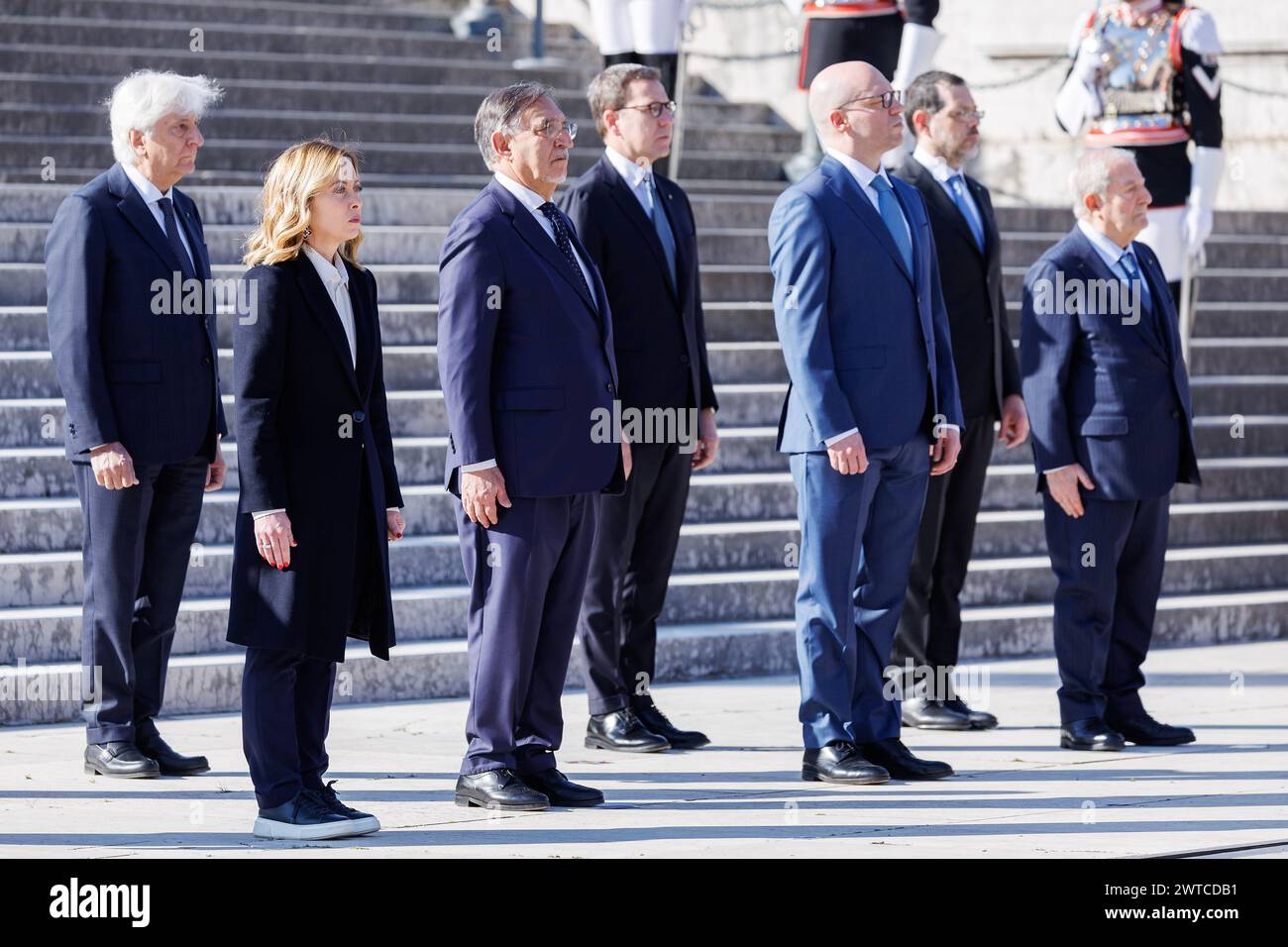 IL presidente del Consiglio Giorgia Meloni con il presidente del Senato Ignazio La Russa, il presidente della Camera Lorenzo Fontana ( Centro dx) e il presidente della Corte costituzionale Augusto Barbera (dx) all'Altare della Patria durante la cerimonia per la Giornata dell'Unit&#xe0; nazionale, della Costituzione, dell'inno e della Bandiera a Roma, Domenica, 17. märz 2024 (Foto Roberto Monaldo/LaPresse) Premierminister Giorgia Meloni mit dem Präsidenten des Senats Ignazio La Russa, dem Präsidenten der Abgeordnetenkammer Lorenzo Fontana (Mitte rechts) und dem Präsidenten des Konstitu Stockfoto