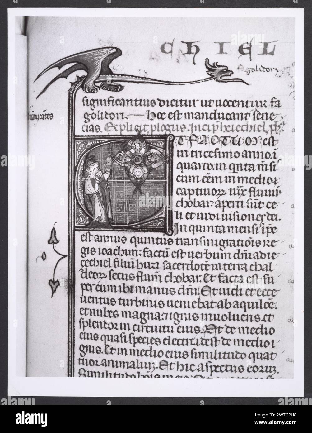 Emilia-Romagna Forli Cesena Biblioteca Comunale6. Hutzel, Max. 1960-1990 .. Mittelalter: Manuskripte: 1) Laurentius Rusius: 'De cura equorum' (15. Jahrhundert) BCM S.XXVI.2 2) Paolo Veneto: 'Geschichte der Ursprünge der Welt durch Heinrich VII.' (14. Jahrhundert) BCM S.XI.5 3) S. Isidorus: Etymologien (Ende des 8. bis Anfang des 9. Jahrhunderts) BCM S.XXI.5 4) Evangeliumsbuch (Evangeliario), Griechisch (10. Jahrhundert) BCM D.XXVII.4 5) Pentateuch, Propheten und Hagiographien, Hebräisch (1348) BCM S.XXIX.1 6) Somnium Scipionis, Sonstiges. (14.-15. Jahrhundert) BCM S.XII.6 7) Boethius: "De Consolatione Philosophie" (14. Jahrhundert) BCM Stockfoto