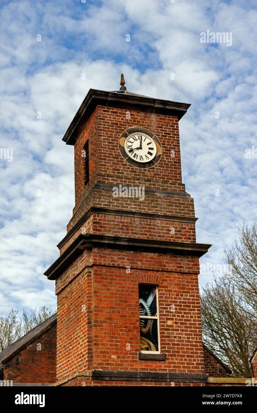 Uhrenturm in der Worden Hall, Leyland. Stockfoto