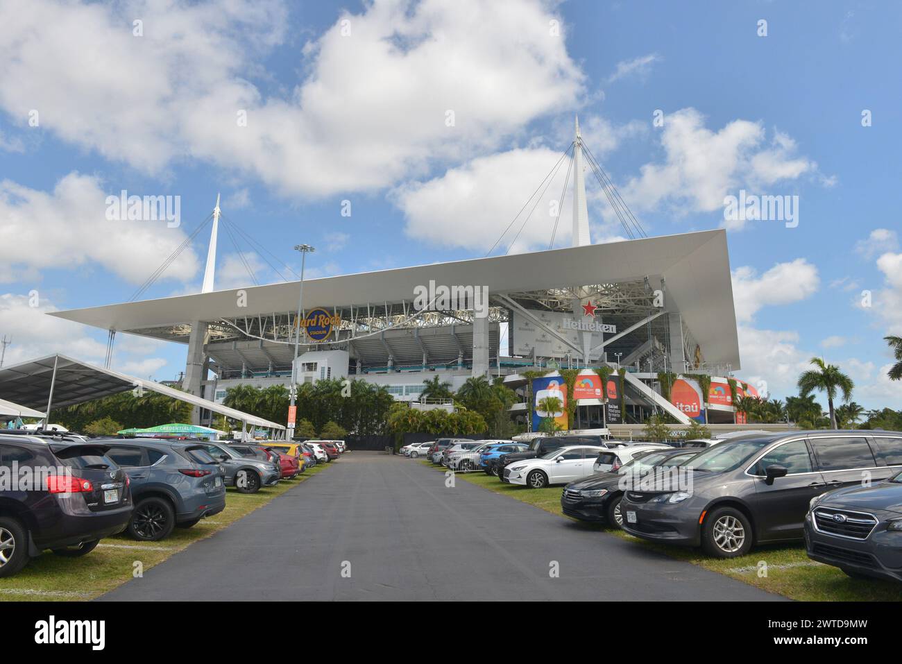 Miami Gardens, Florida, USA. März 2024. Allgemeine Außenansicht des Miami Open Hard Rock Stadium 2024 Campus Preview Tour und Pressekonferenz präsentiert von Itaú im Hard Rock Stadium am 15. März 2024 in Miami Gardens, Florida. Quelle: Mpi10/Media Punch/Alamy Live News Stockfoto