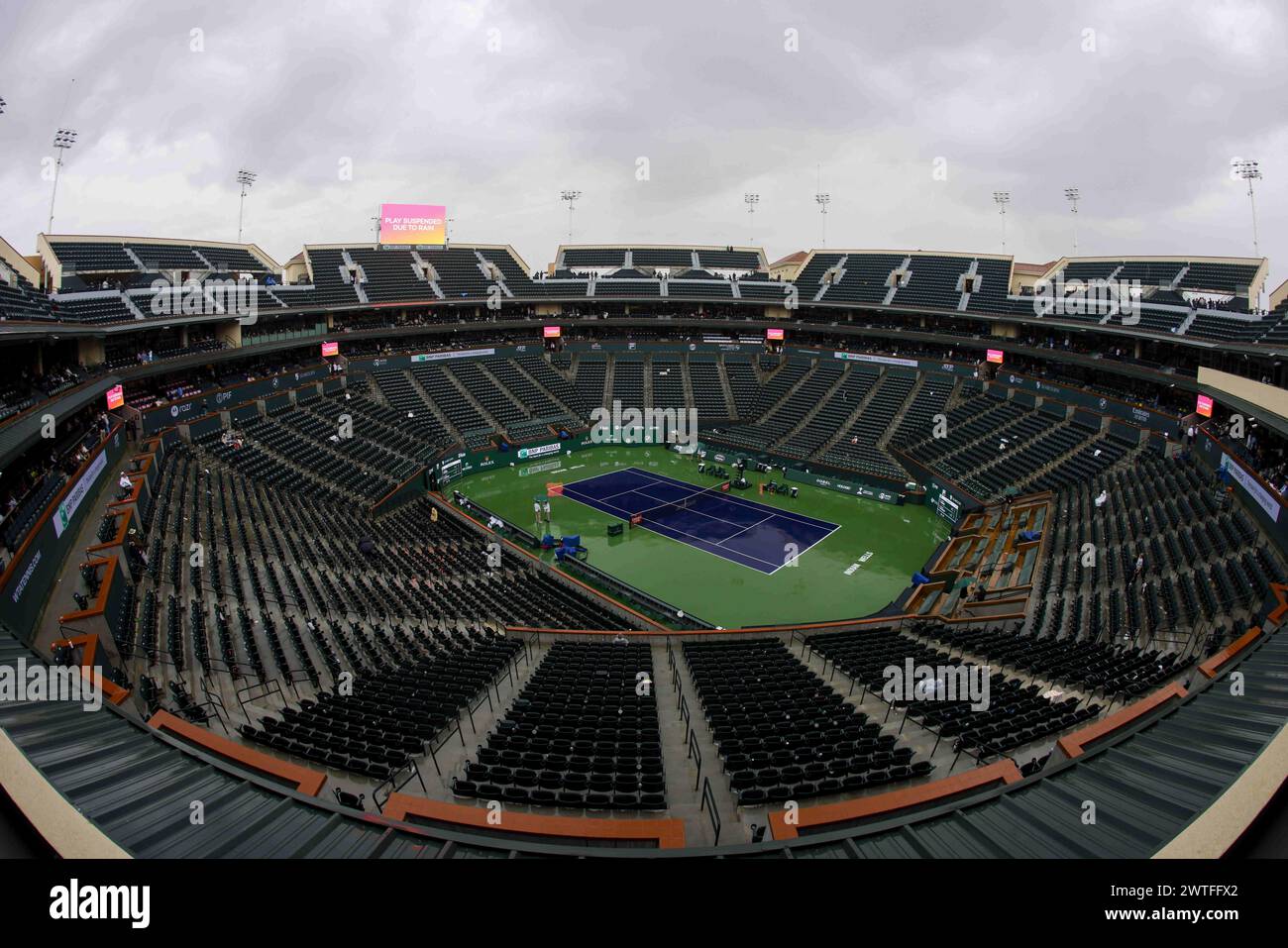 16. März 2024 Allgemeine Ansicht des Stadions 1 während des Halbfinalspiels zwischen Jannik Sinner aus Italien und Carlos Alcaraz aus Spanien bei den BNP Paribas Open in Indian Wells, CA. Charles Baus/CSM Stockfoto