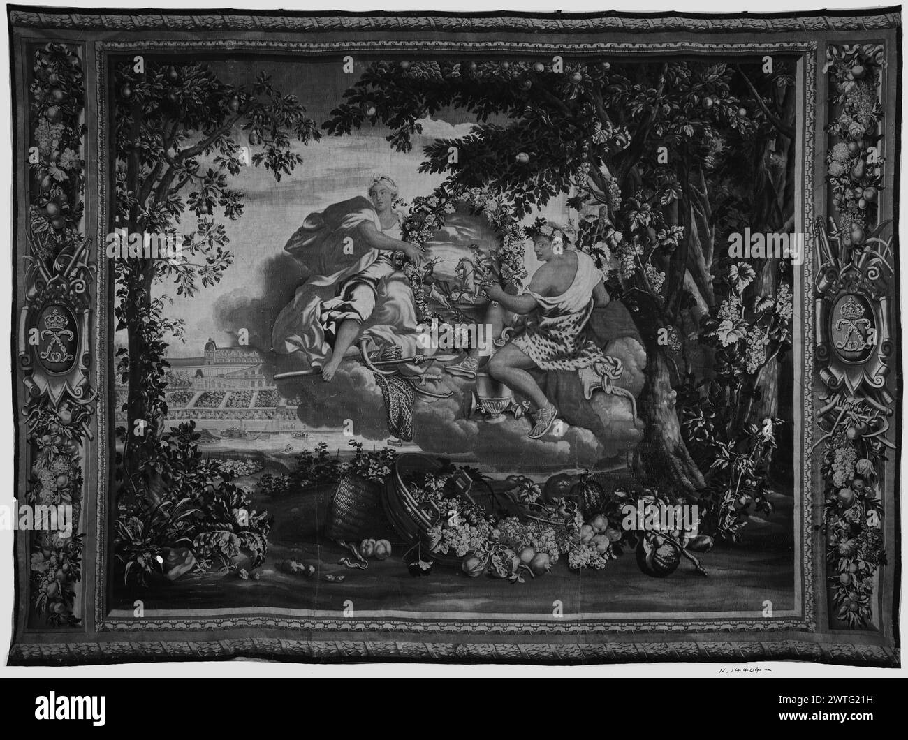 Herbst. Le Brun, Charles (Französisch, 1619-1690) (entworfen nach) [Maler] Ballin, Claude I (Französisch, 1615-1678) (Zeichentrickschöpfer) [Designer] Lacroix, Jean de II (Französisch, ca. 1640-d.1714) (Werkstatt) [Weber] Lacroix, Dominique de (Französisch, ca. 1692-d.1737) (Werkstatt) [Weberei] ca. 1710 Abmessungen: H 12'4' x B/17' Paris Eigentumsgeschichte: Magasin des Gobelins. An den Herzog von Nivernois geschickt, um die französische Botschaft in Rom (1748) zu schmücken. Wahrscheinlich an M. de Stainville (ca. 1789). French & Co. Wurde von Henry Symon gekauft Stockfoto