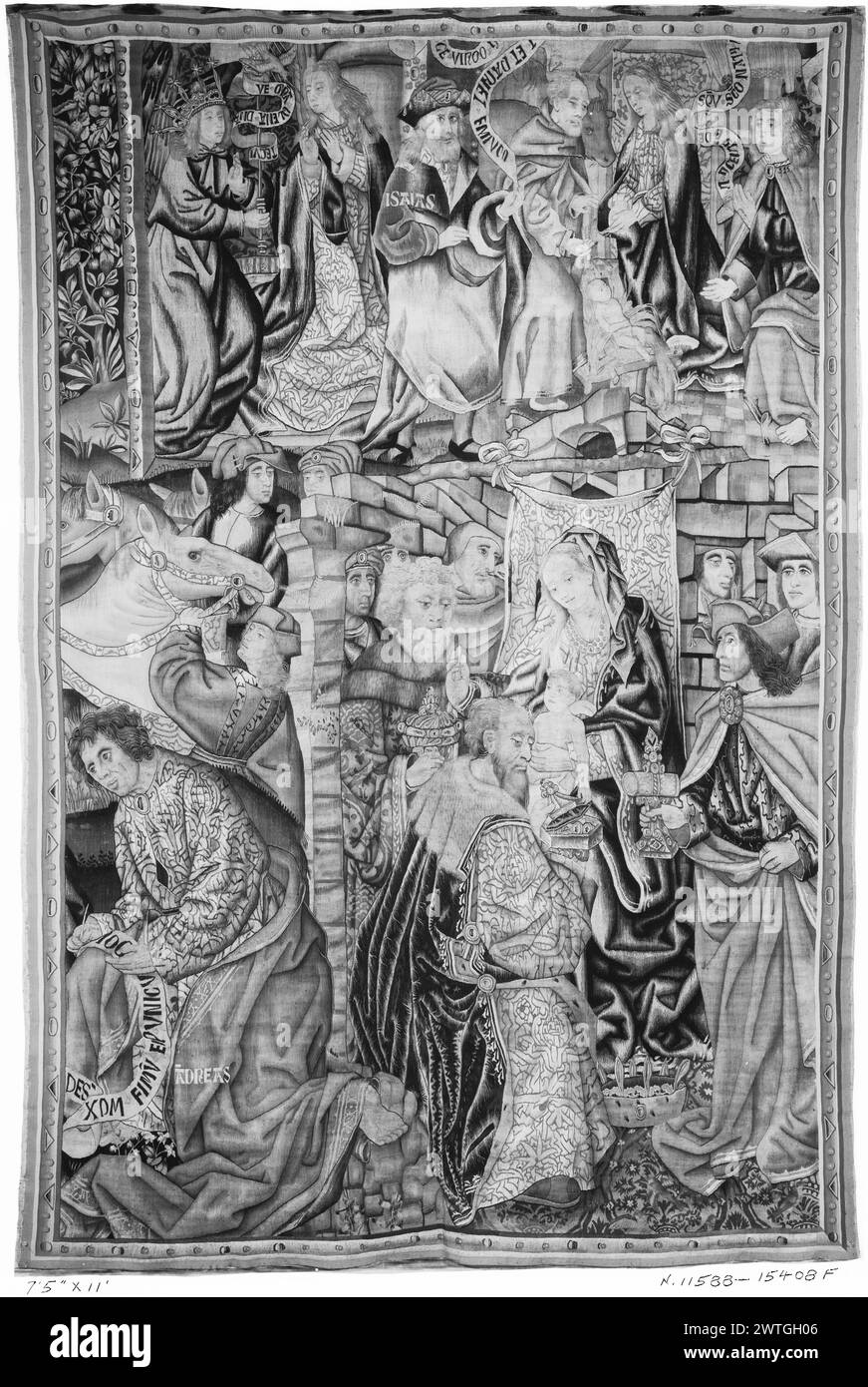 Verkündigung, Geburt, Anbetung des Christuskindes durch die Könige. Unbekannt ca. 1510-1515 Gobelin Abmessungen: H 7'5' x B 11' Gobelin Materialien/Techniken: Unbekannt Kultur: Southern Netherlands Weaving Center: Unbekannt Besitz Geschichte: Französisch & Co. Gekauft von A. J. Kobler, Rechnungsstellung 15/1927 [SS 15406]. French & Co. Verkauft an Felix Warburg n.d. [SS 31523]. Inschriften: Inschrift im zentralen Feld gehalten von Erzengel Gabriel oben L:. VE ORA.. Inschriften: Inschrift im zentralen Feld, auf Banderole gehalten vom knienden Propheten Andreas in L Ecke: DES. XOM FIMV-Inschriften: Inscri Stockfoto