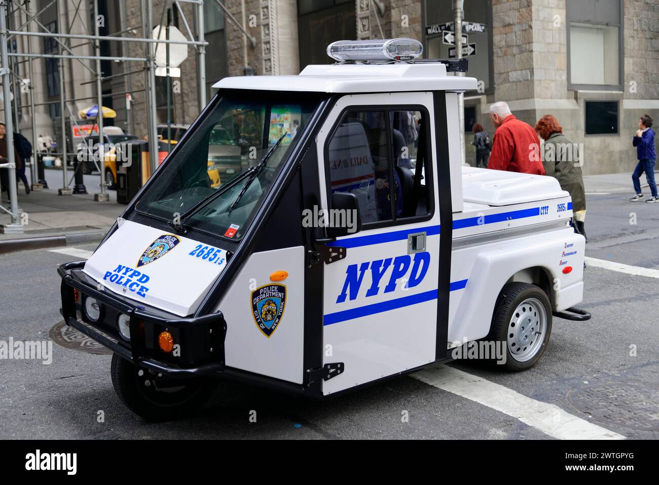 NYPD Van am Straßenrand geparkt, Manhattan, New York City, New York, USA, Nordamerika Stockfoto