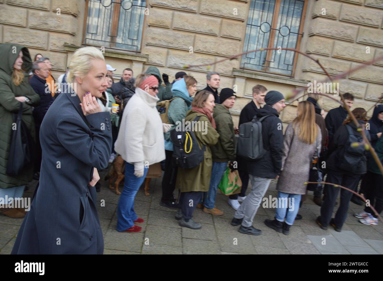 Berlin, Deutschland - 17. März 2024 - Julia Navalnaja, Witwe des russischen Oppositionsführers Alexej Nawalny, in der russischen Botschaft in Berlin. (Foto: Markku Rainer Peltonen) Stockfoto