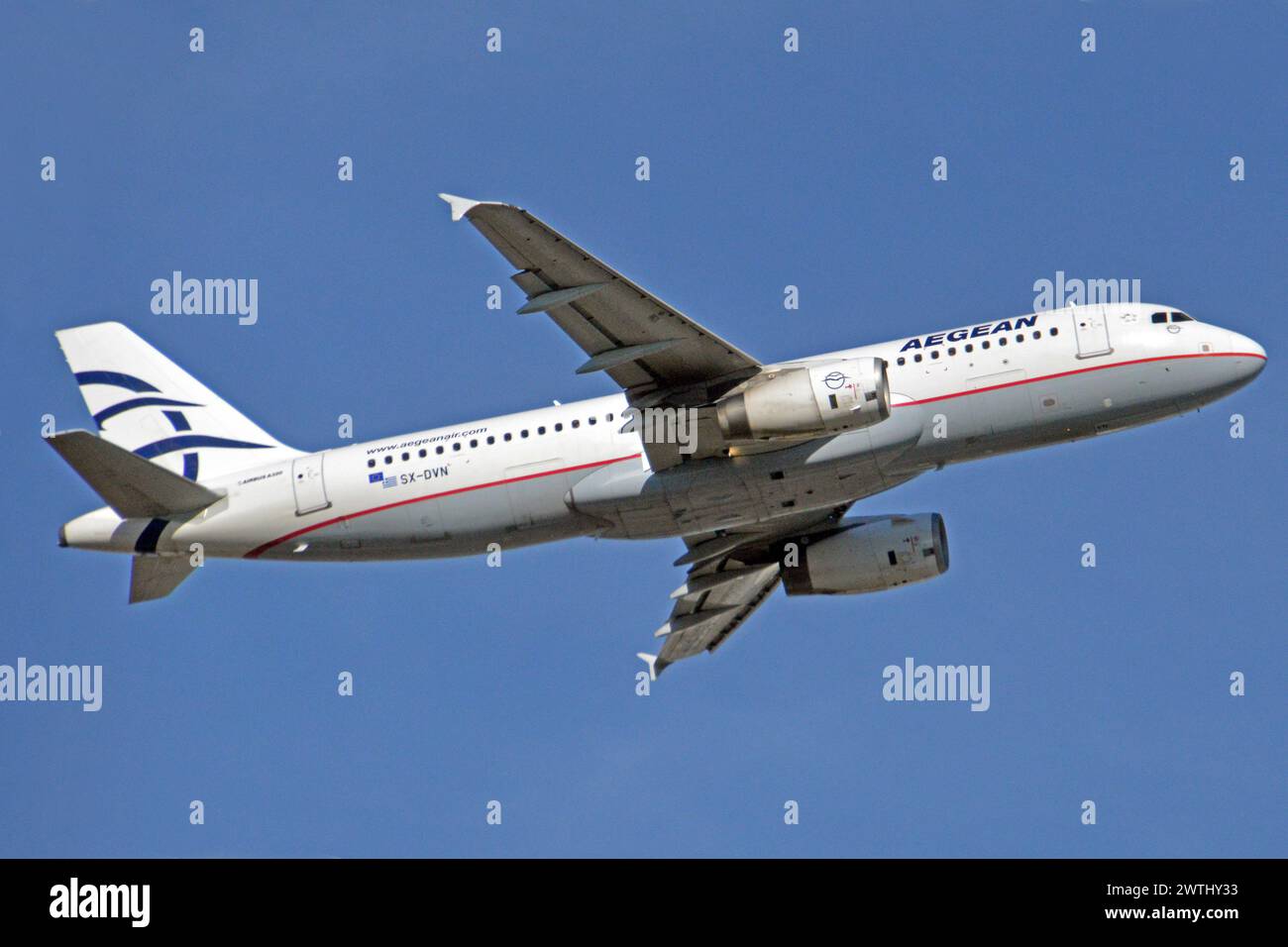 Deutschland, Bayern, München: SX-DVN Airbus A.320-232 (c/n 3478) von Aegean Airlines am Münchner Flughafen Franz Josef Strauss. Stockfoto