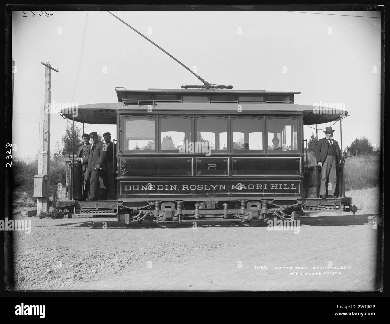 Elektrische Straßenbahn, Roslyn Dunedin Gelatine-Trockenplatten-negative, Schwarzweiß-negative Stockfoto