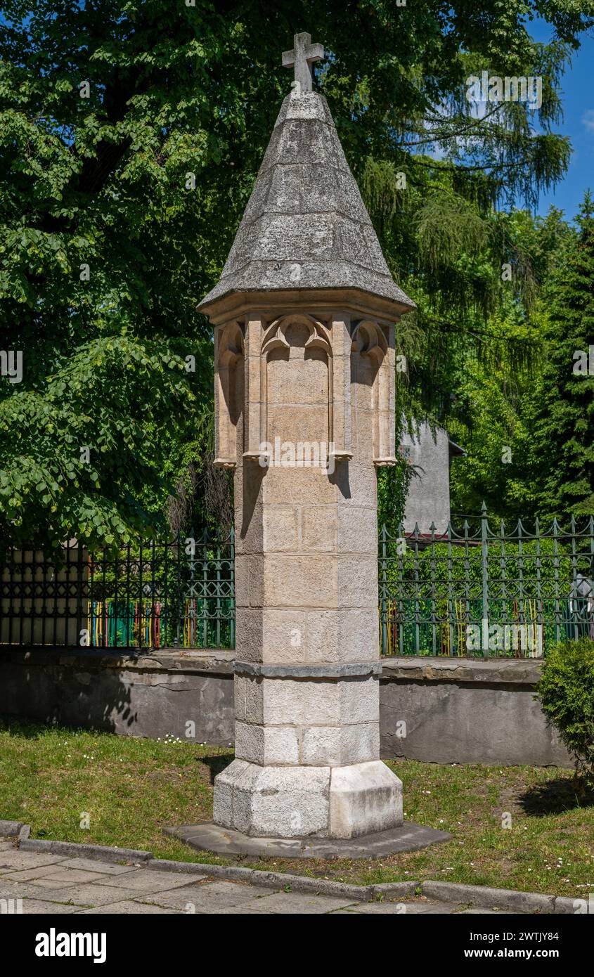 Laternen der Toten, Kirche der Heiligen Nicholas, Kopernika St., Krakau, Polen Stockfoto