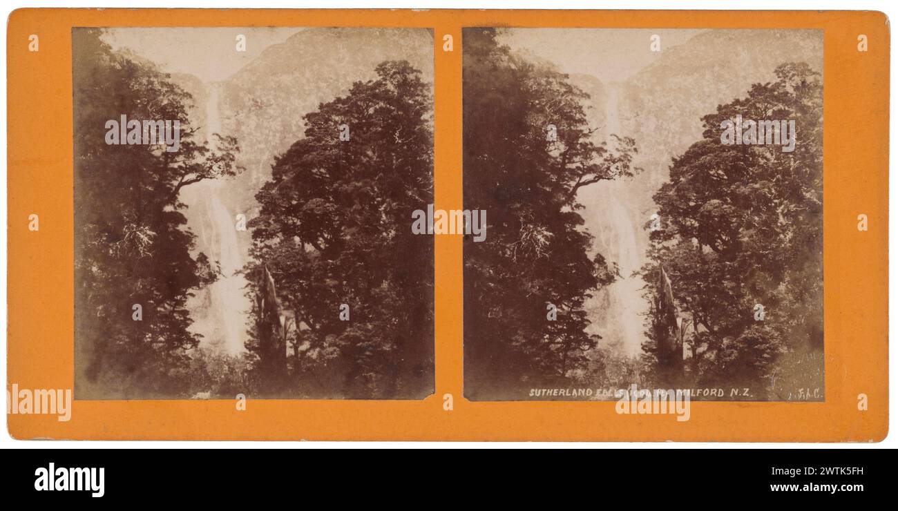 Sutherland Falls (1904 m) in Milford, Neuseeland, stereoskopische Fotos, Schwarzweißdrucke Stockfoto