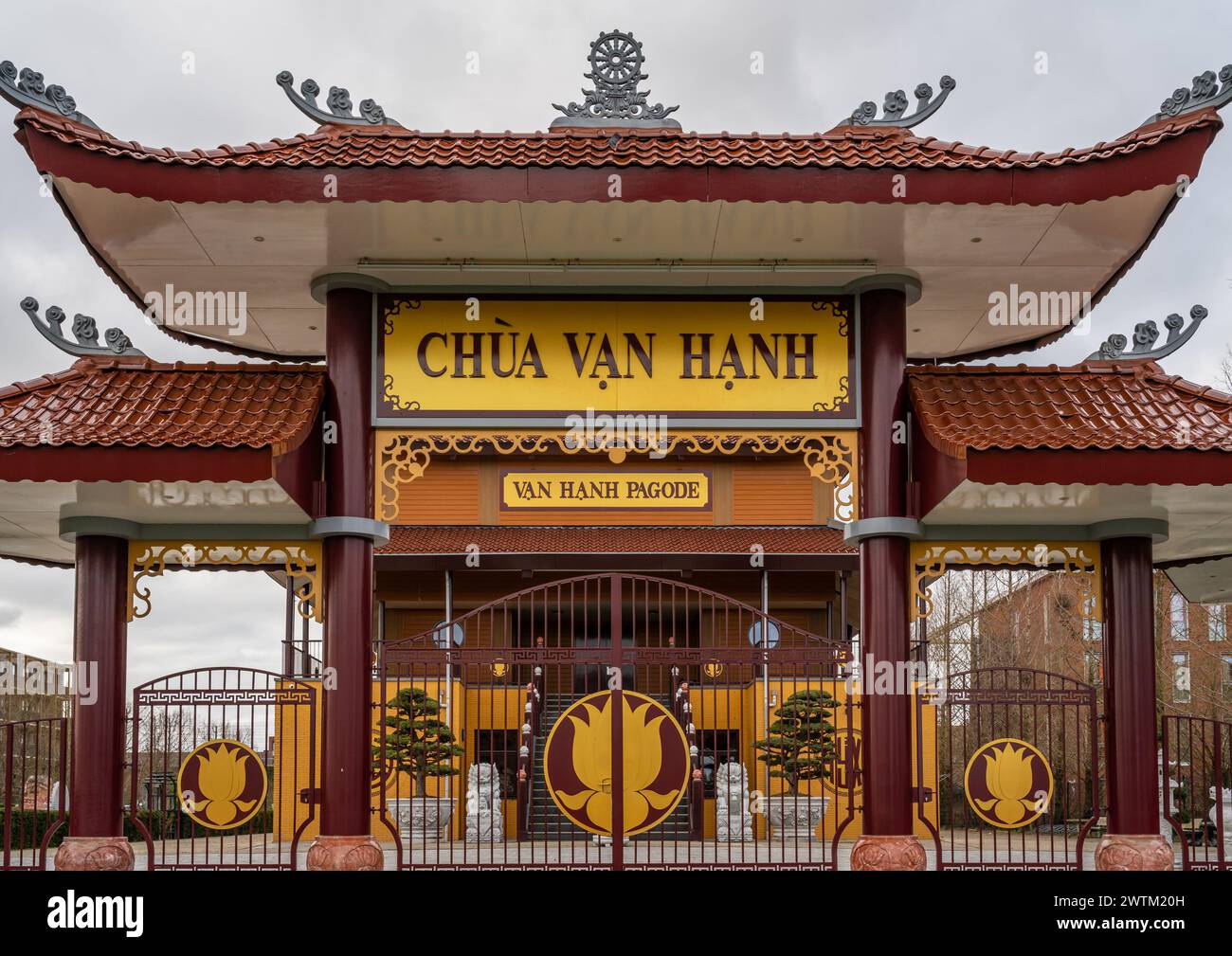 Almere, Niederlande, 16.03.2024, buddhistischer Tempel Van Hanh Pagode an der Sumatraweg Straße in Almere Buiten Stockfoto
