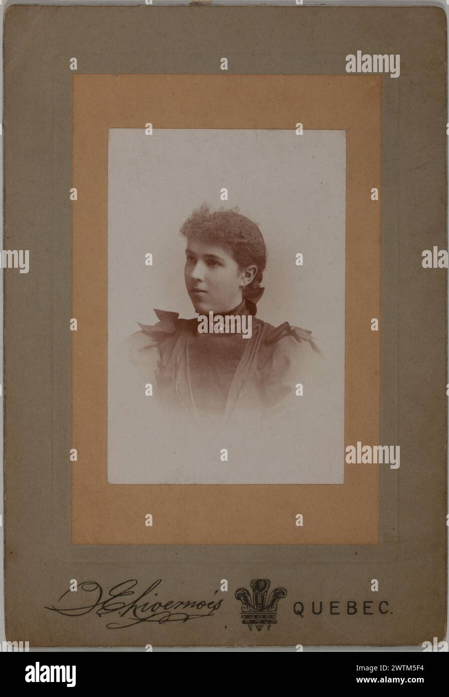 Gelatinedruck - Portrait of an unidentified Woman, Québec City, Québec, 1885-1909 Jules Ernest Benoît dit Livernois (1851-1933) Stockfoto