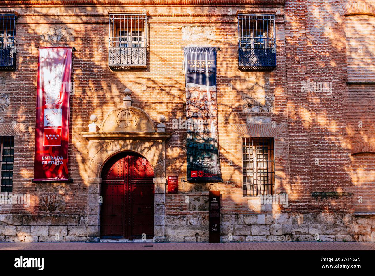 Archäologisches und paläontologisches Museum der Gemeinschaft Madrid. Ehemalige Madre de Dios Dominikanerkloster Schule. Alcalá de Henares, Comunidad de M. Stockfoto