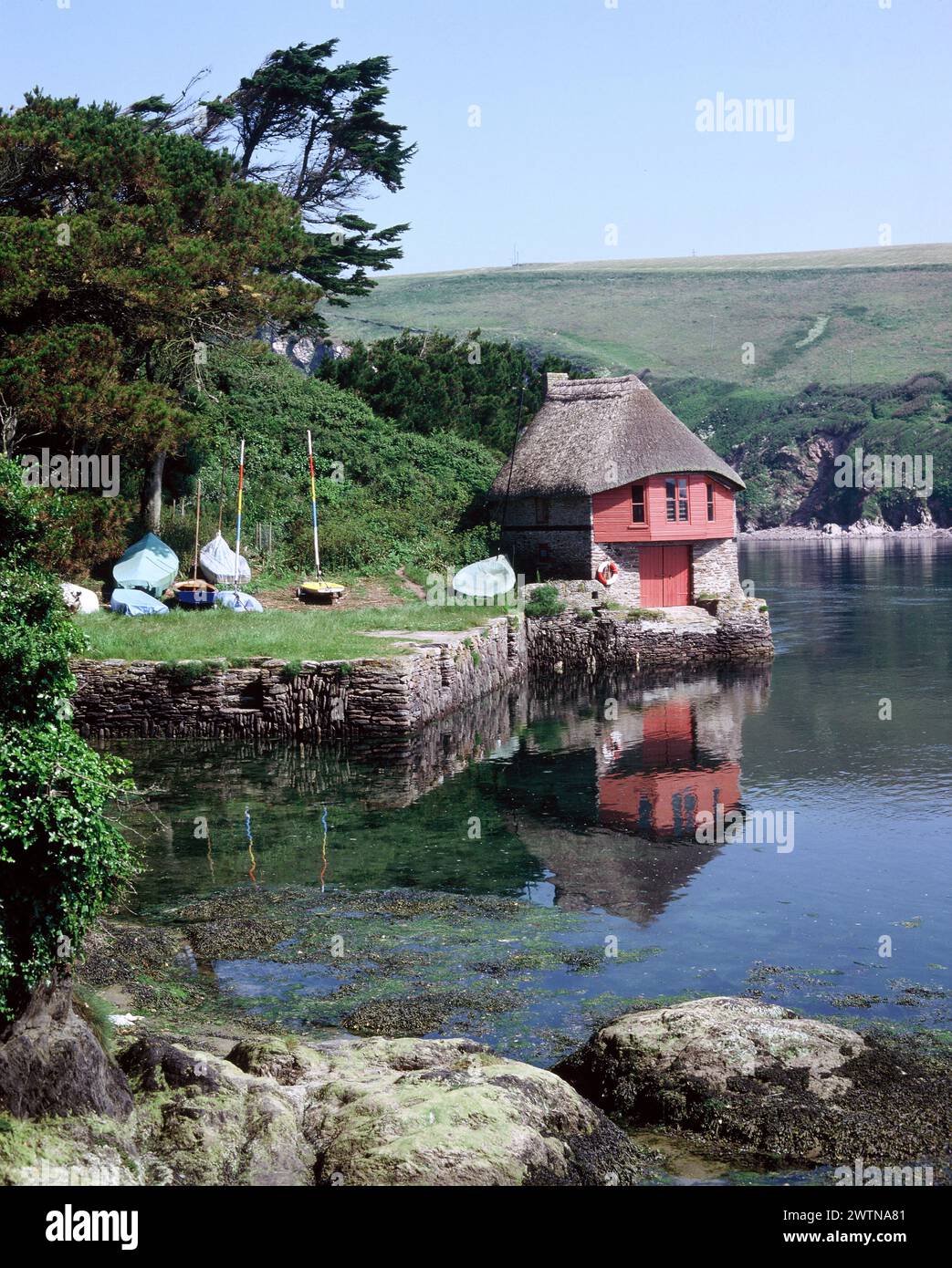 Vereinigtes Königreich. England. Ich Bin Devon. Bantham. Strohgedecktes Bootshaus (Fisherman's Cottage). Stockfoto