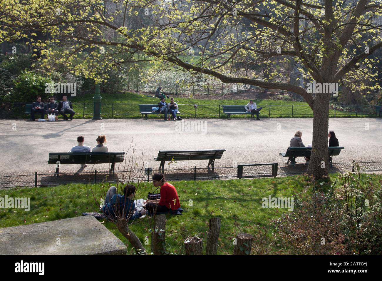 Parc monceau in Paris Frankreich 2014 ein öffentlicher Park im 8. Arrondissement von Paris, Stockfoto