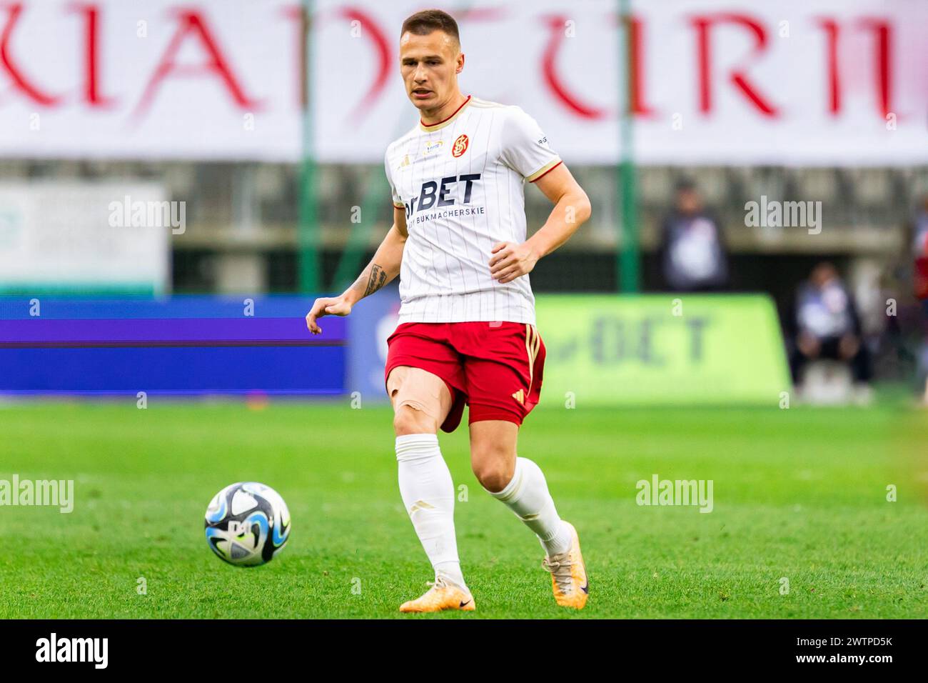 Lodz, Polen. März 2024. Kamil Dankowski von LKS wurde während des Polnischen PKO Ekstraklasa League-Spiels zwischen LKS Lodz und Rakow Czestochowa im Wladyslaw Krol Municipal Stadium gesehen. Endstand; LKS Lodz vs Rakow Tschenstochau 1:1. Quelle: SOPA Images Limited/Alamy Live News Stockfoto