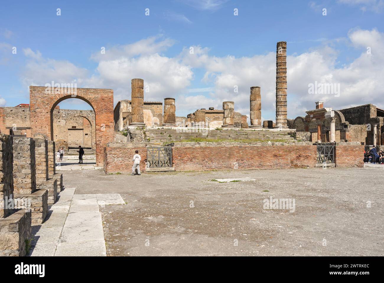 Der Tempel des Jupiters im antiken Pompeji war eine römische Stadt in der Nähe von Neapel Stockfoto