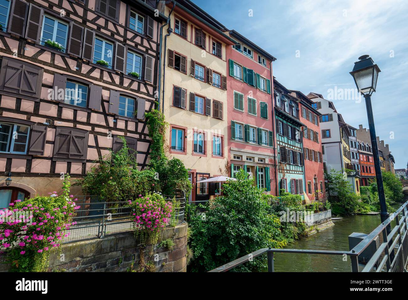 Farbenfrohe Häuser in der Petite France, einem kleinen Viertel Venedig in Straßburg, Frankreich Stockfoto