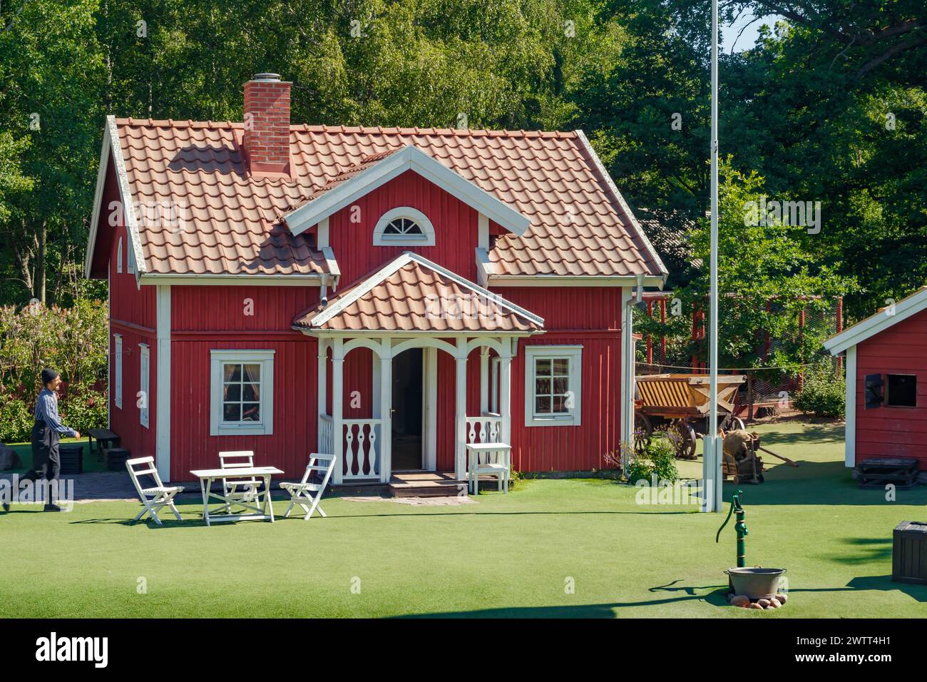 VIMMERBY, SCHWEDEN - 14. Juni 2023: Freizeitpark Astrid Lindgren's World, Emil's of Lonneberga House. Stockfoto