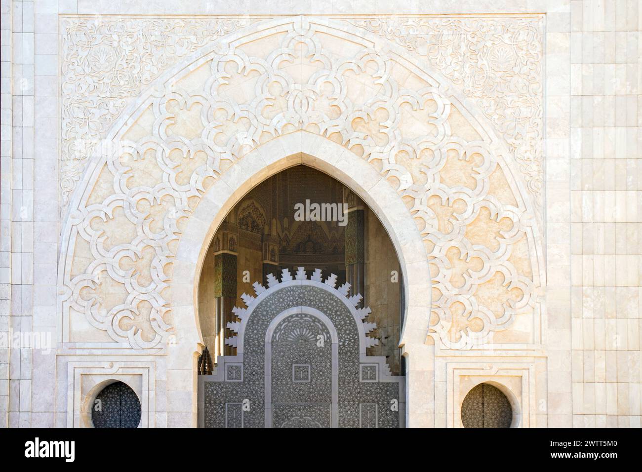 Dekorative Ornamente in der Moschee Casablanca Grand Moche in Marokko Stockfoto