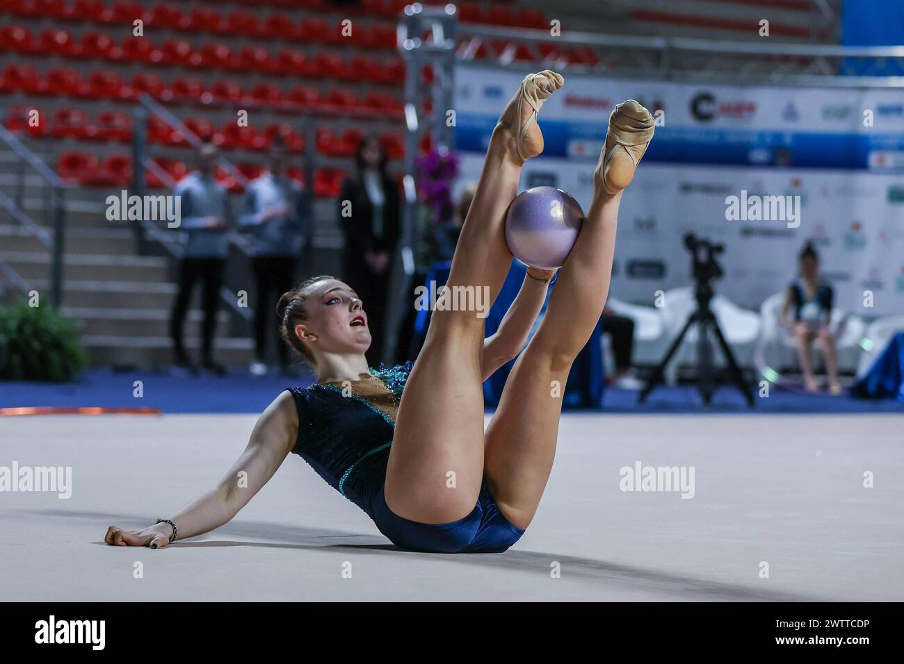 Ancona, Italien. März 2024. Margarita Kolosov von Polisportiva Pontevecchio Bologna während der Rhythmischen Gymnastik FGI Serie A 2024 im PalaPrometeo, Ancona, Italien am 16. März 2024 Credit: Independent Photo Agency/Alamy Live News Stockfoto