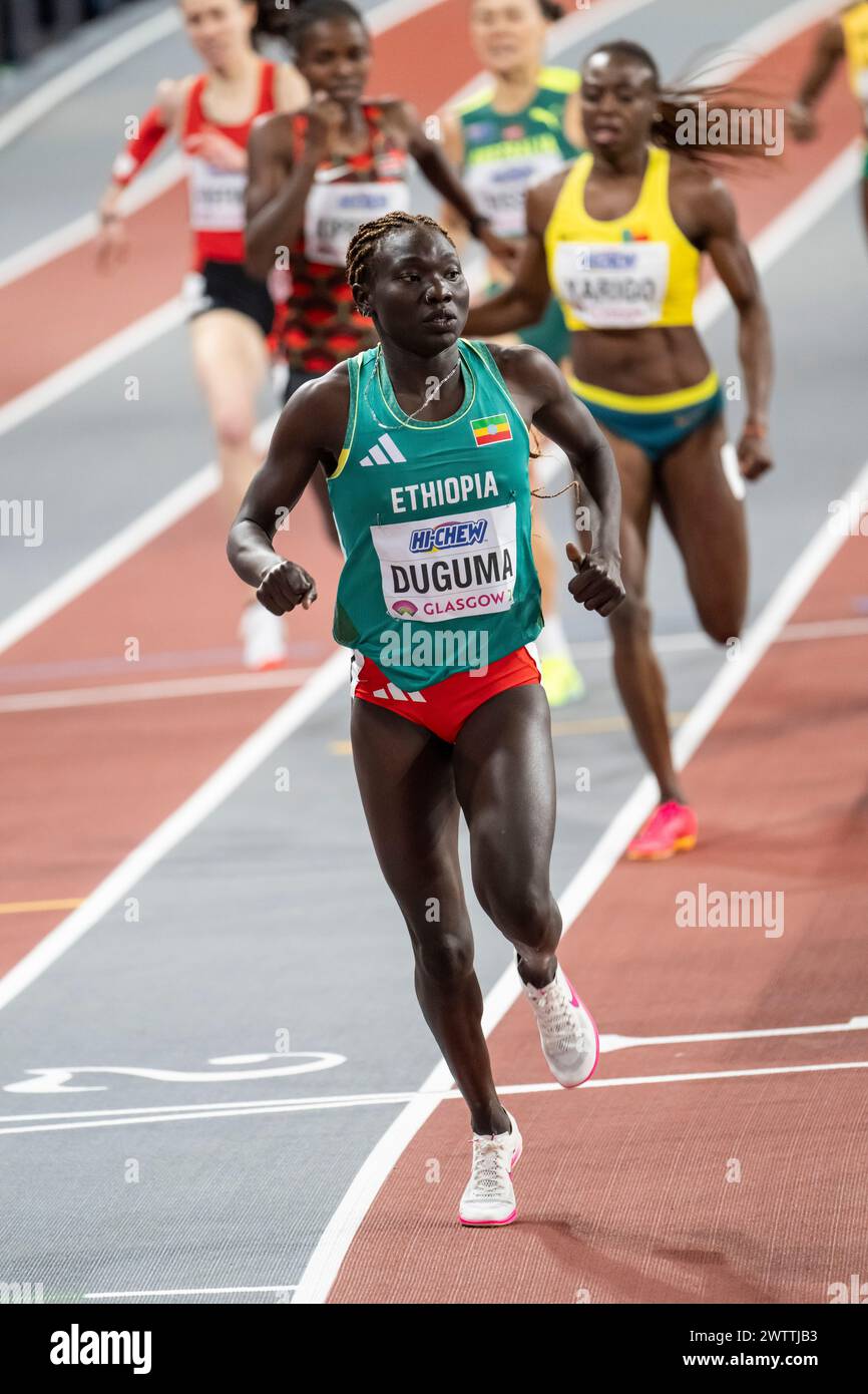 Tsige Duguma aus Äthiopien trat bei den 800-m-Läufen der Frauen bei den Leichtathletik-Hallenweltmeisterschaften in der Emirates Arena, Glasgow, Schottland, Großbritannien an. 1./3 Stockfoto