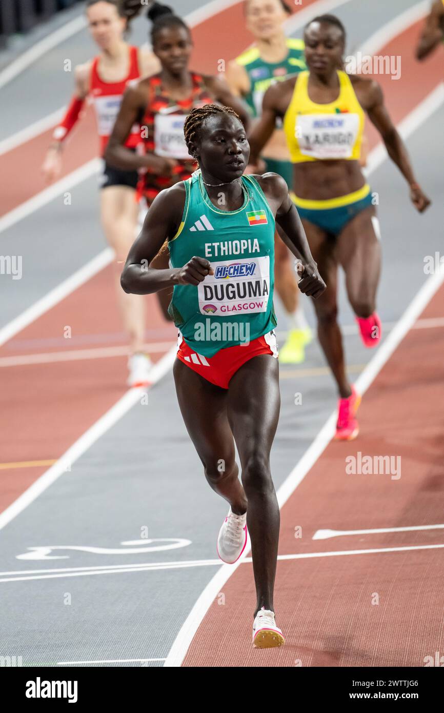Tsige Duguma aus Äthiopien trat bei den 800-m-Läufen der Frauen bei den Leichtathletik-Hallenweltmeisterschaften in der Emirates Arena, Glasgow, Schottland, Großbritannien an. 1./3 Stockfoto