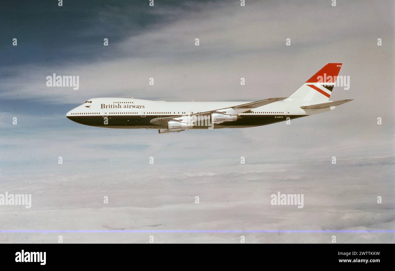 1970er Jahre, historisch, eine British Airways 747 im Flug, G-AWNN. Das Flugzeug 747-136 flog erstmals 1974 für BA und war bis 1999 im Einsatz. Stockfoto