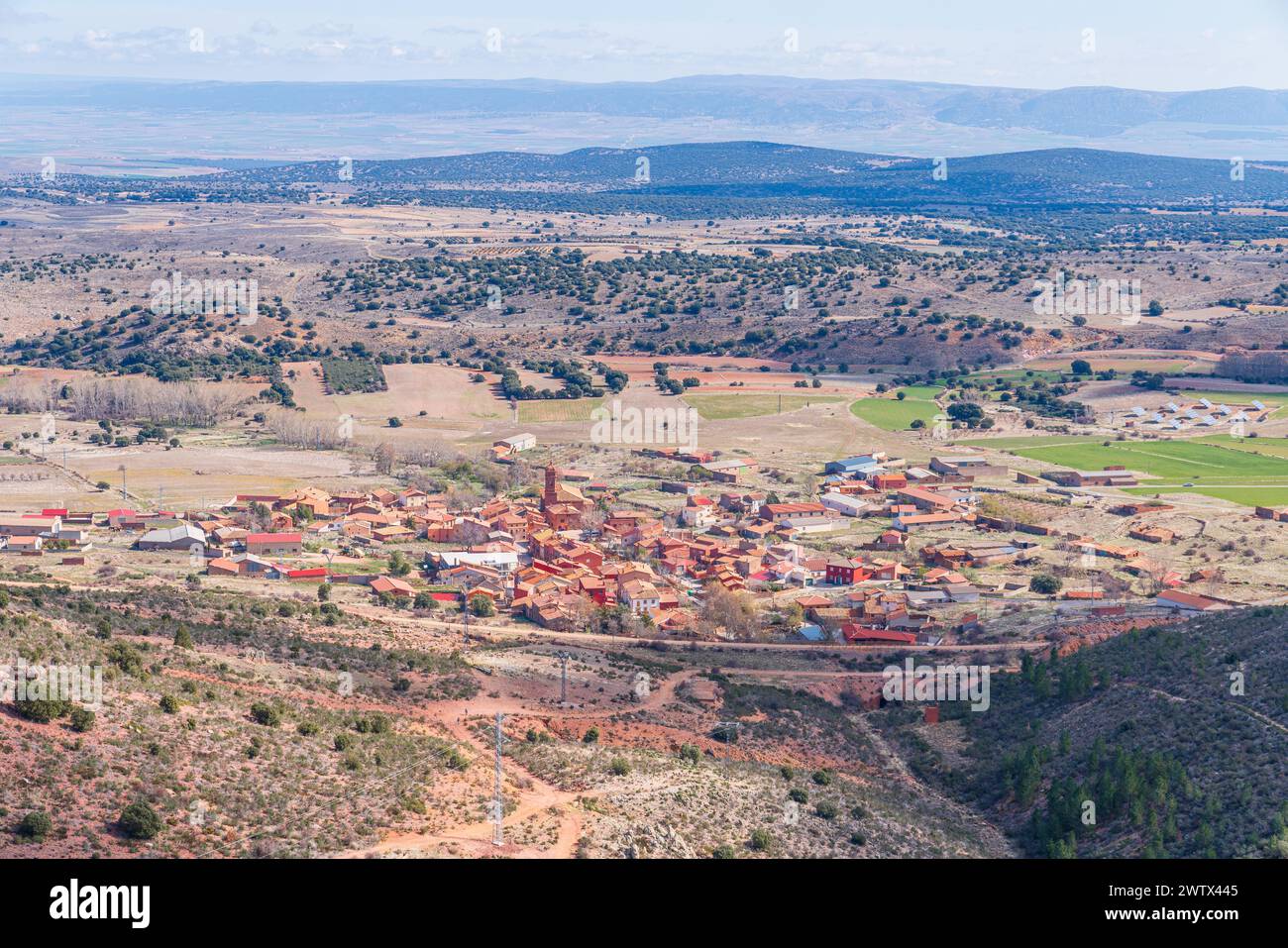 Erhöhter Blick auf Peracense, Dorf in der Provinz Teruel, Aragón, Spanien Stockfoto