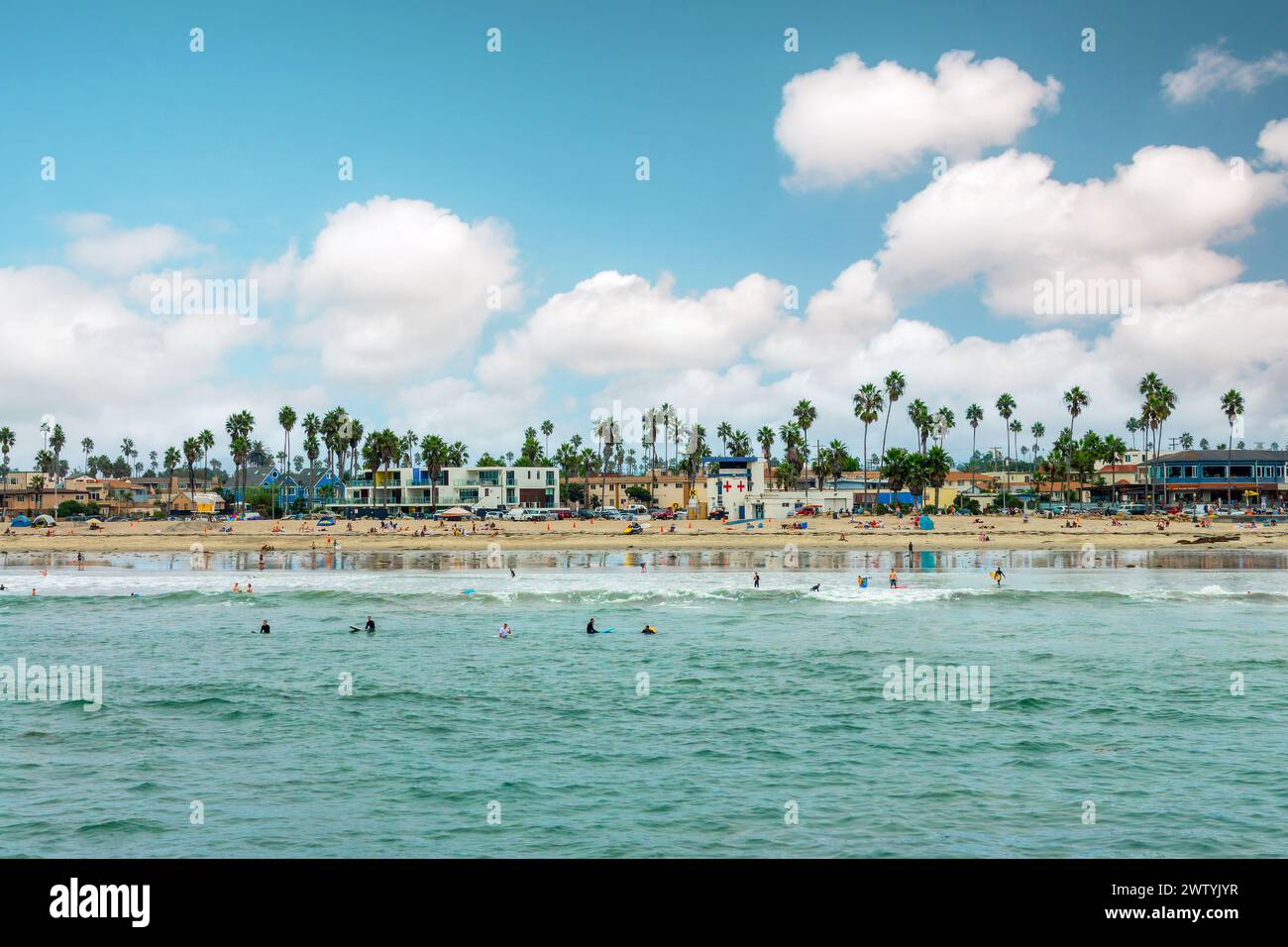 Surfer am Ocean Beach in San Diego, Kalifornien Stockfoto