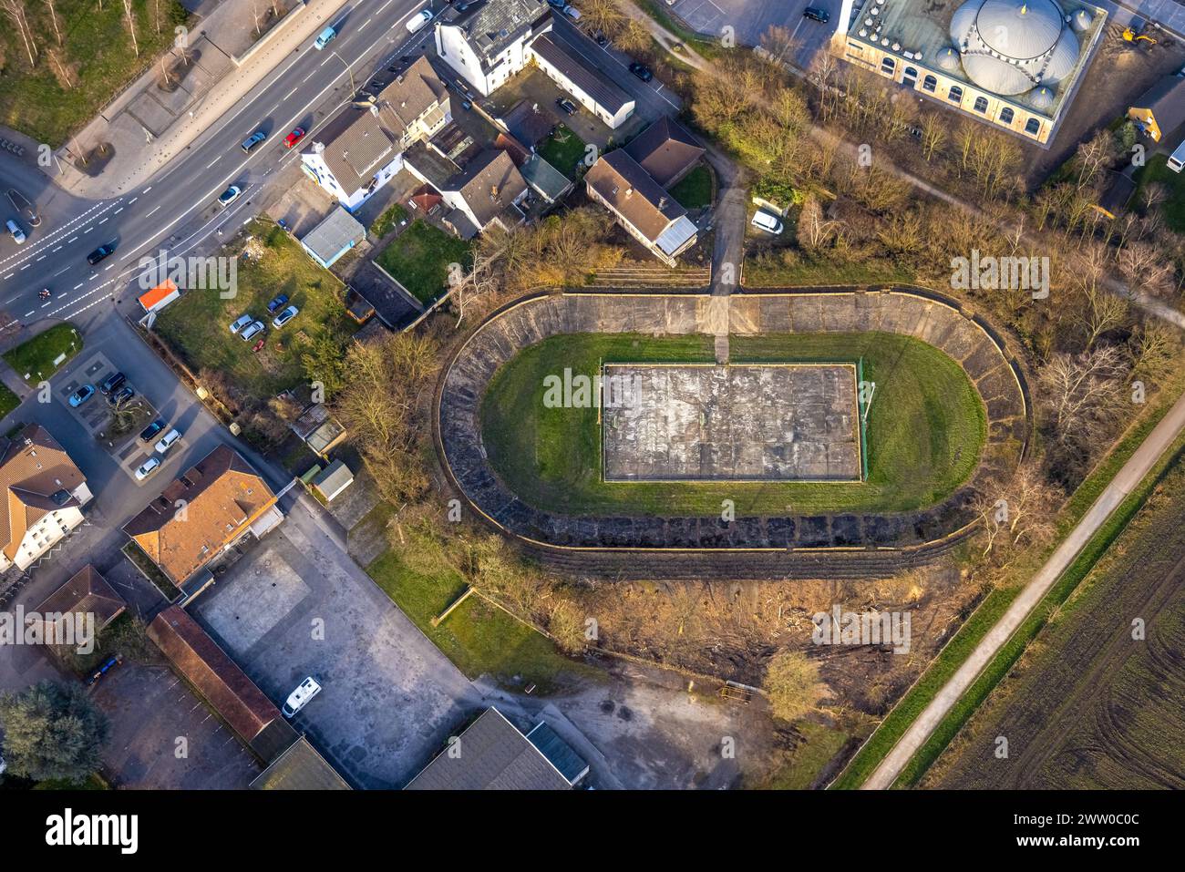Luftbild, altes Barbarastadion südlich der Dortmunder Straße, Stadtbezirk Herringen, Hamm, Ruhrgebiet, Nordrhein-Westfalen, Deutschland ACHTUNGxMINDESTHONORARx60xEURO *** Luftaufnahme, altes Barbarastadion südlich der Dortmunder Straße, Bezirk Herringen, Hamm, Ruhrgebiet, Nordrhein-Westfalen, Deutschland ATTENTIONxMINDESTHONORARx60xEURO Stockfoto
