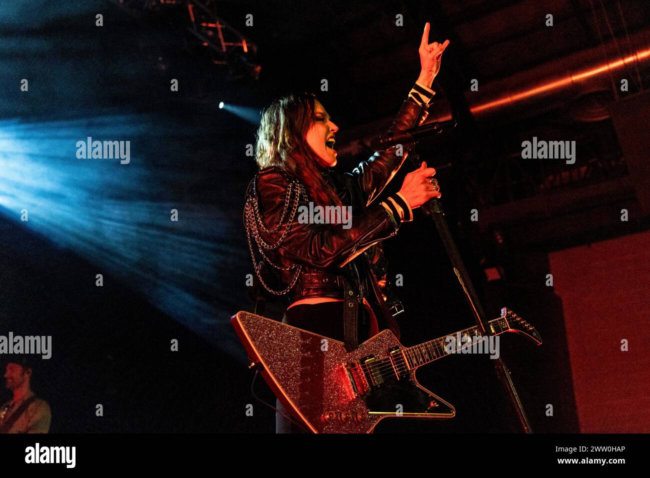 Mailand, Italien. November 2023. Lzzy Hale of Halestorm tritt am 28. November 2023 im Alcatraz Mailand auf. (Foto: Roberto Finizio/NurPhoto)0 Credit: NurPhoto SRL/Alamy Live News Stockfoto