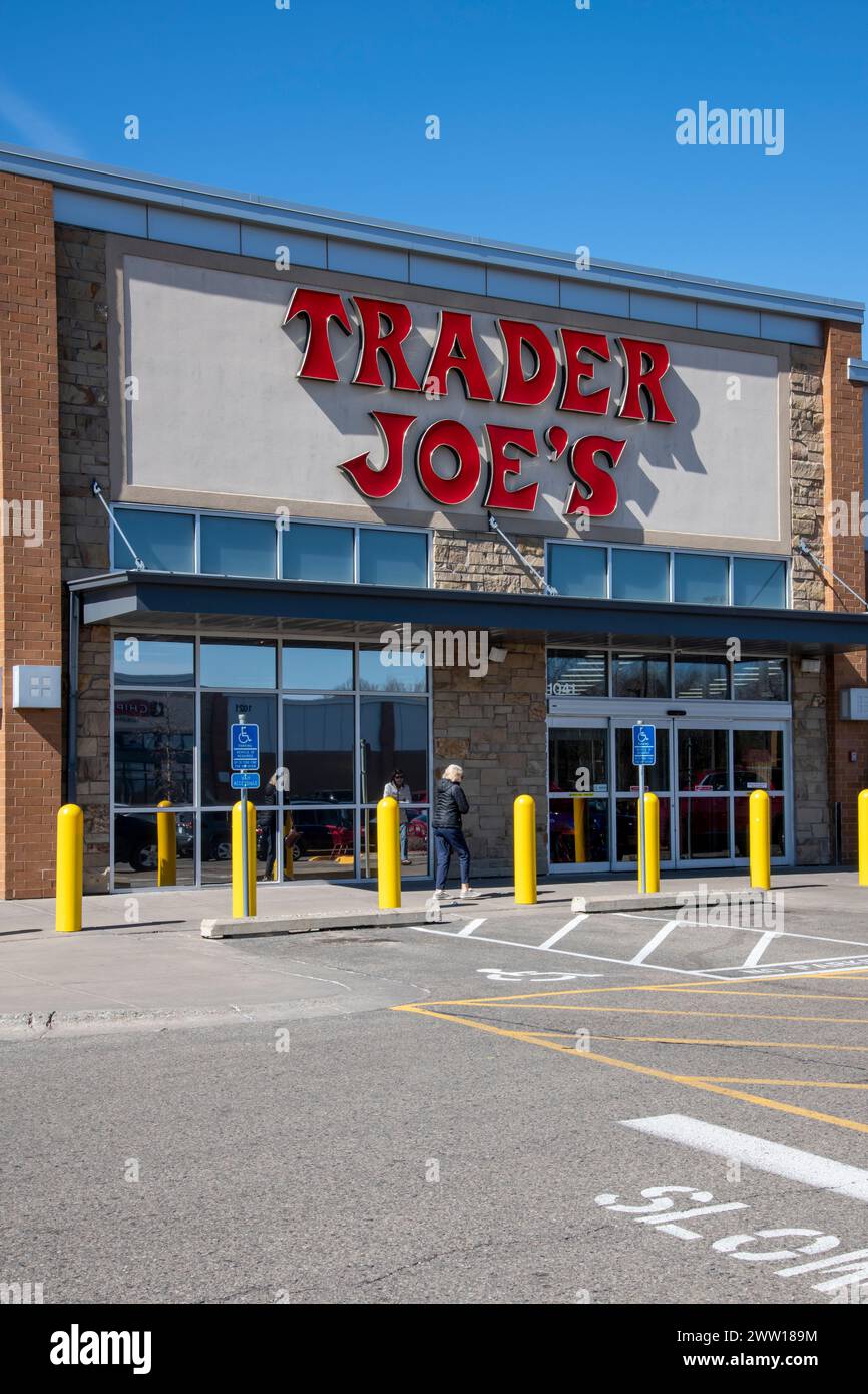 Shoreview, Minnesota. Trader Joe's, eine amerikanische Lebensmittelkette, verfügt nicht über Verkäufe, Coupons, Treueprogramme oder Mitgliedskarten. Es hat Goo Stockfoto