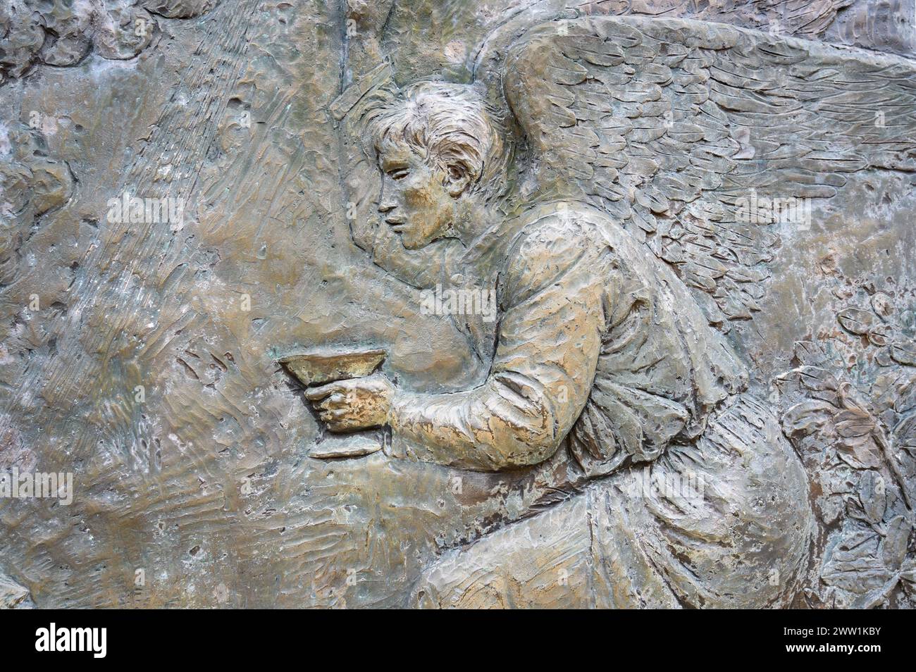 Die Qual Jesu im Garten – das erste schmerzhafte Geheimnis des Rosenkranzes. Eine Reliefskulptur auf dem Berg Podbrdo (der Hügel der Erscheinungen) in Medjugorje. Stockfoto