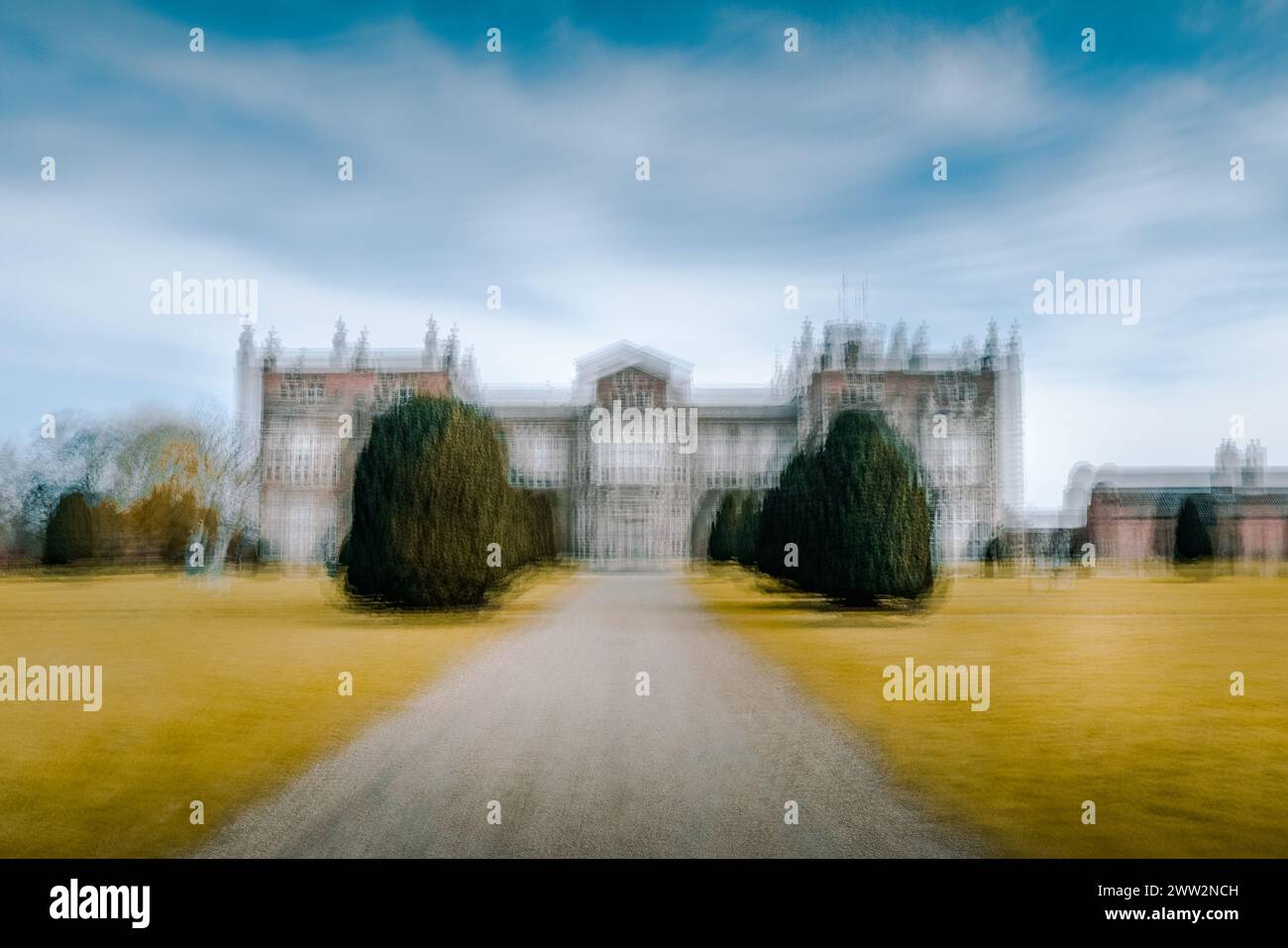 Burton Constable Hall mit absichtlicher Kamerabewegung und Mehrfachbelichtung Stockfoto