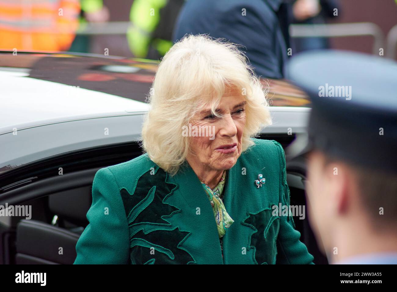 Belfast, Vereinigtes Königreich 21 03 2024 Queen Camilla besucht Unternehmen an der lisburn Road Belfast Northern Ireland Credit: HeadlineX/Alamy Live News Stockfoto