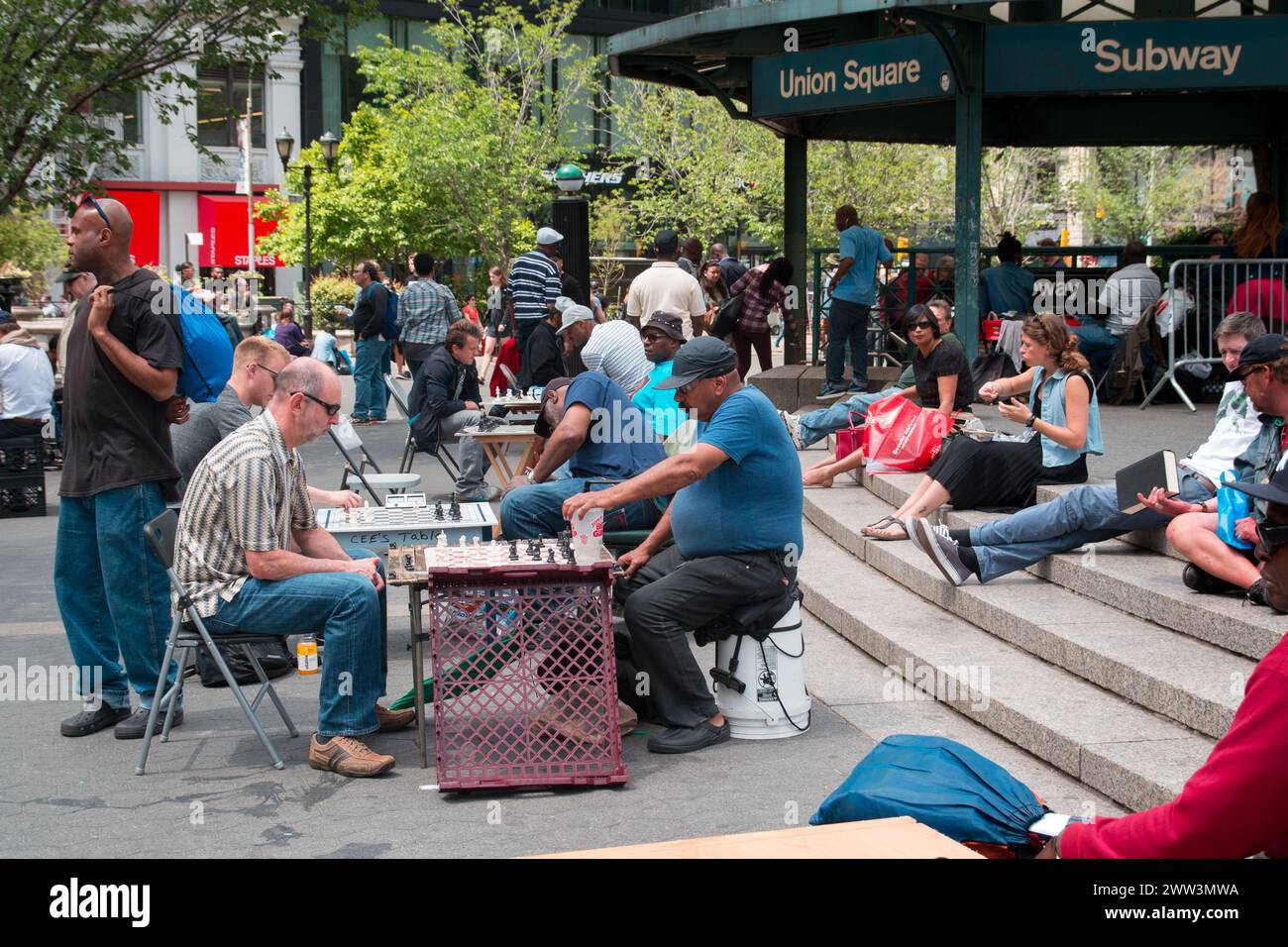 Strategische Schach-Schlachten und Stadtquetschen am Union Square Stockfoto