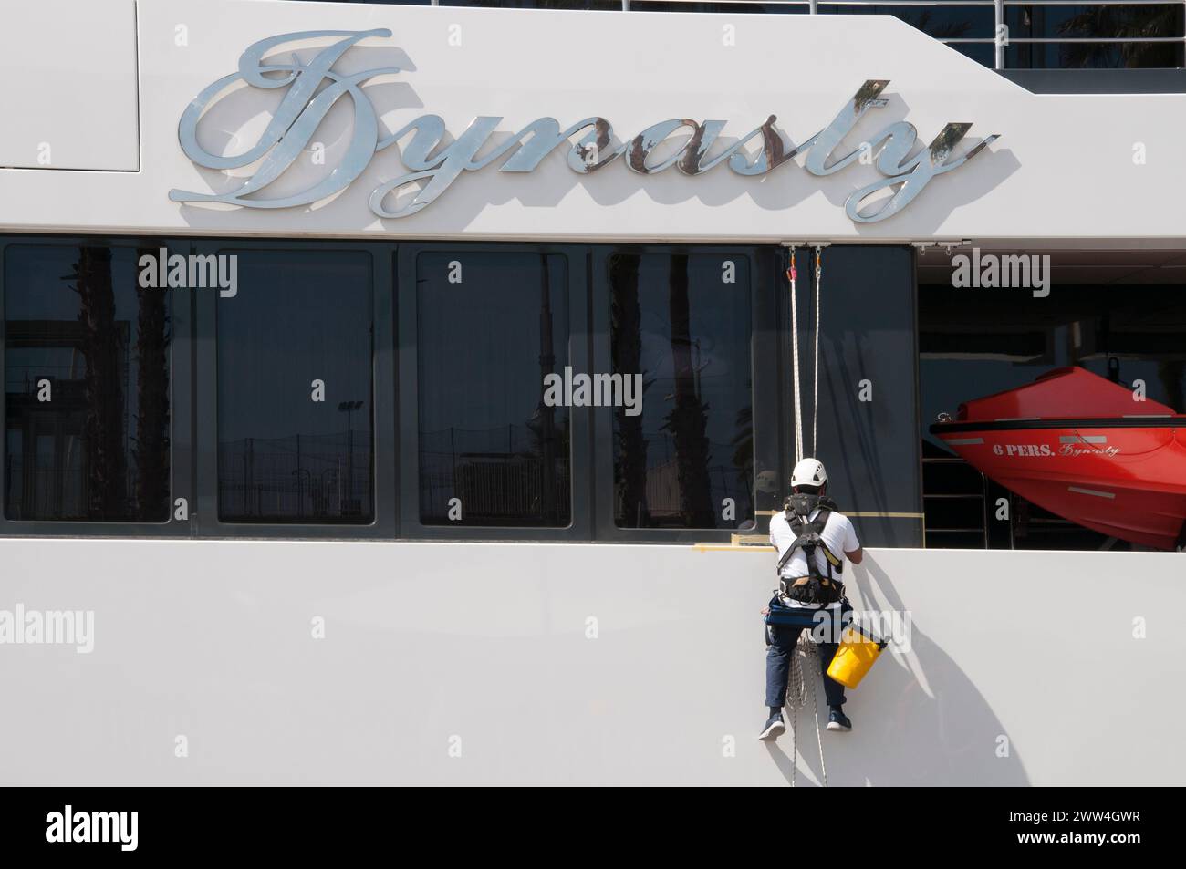 Die 101 Meter lange Luxusyacht I Dynastie liegt in Malaga, Andalusien, Spanien Stockfoto