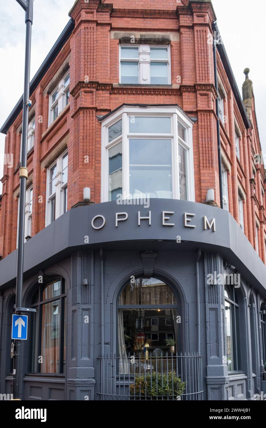 Das feine indische Restaurant Opheem in Birmingham wurde kürzlich mit dem zweiten Michelin-Stern ausgezeichnet Stockfoto