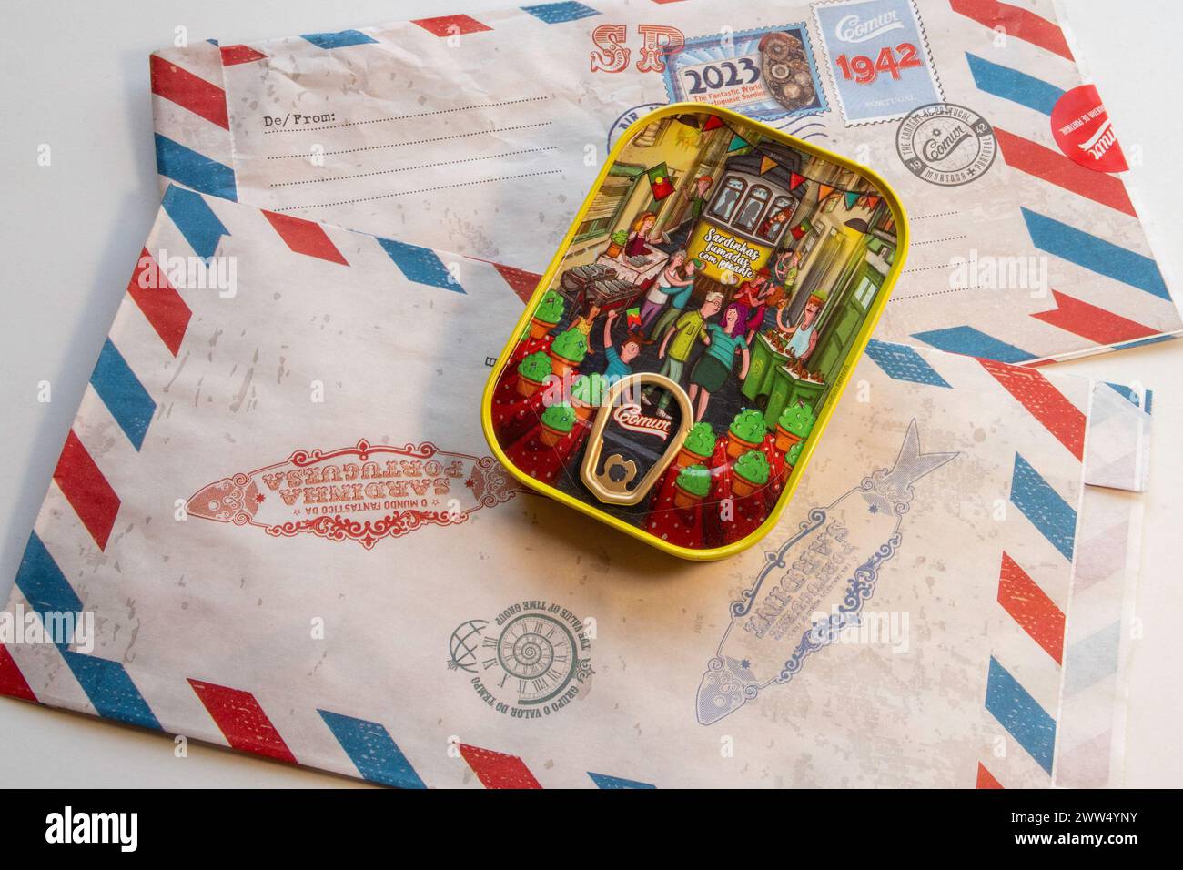 Comur Sardinendose aus dem Flagship Store am Times Square „The Fantastic World of the Portuguese Sardine“, New York City, USA, 2024 Stockfoto