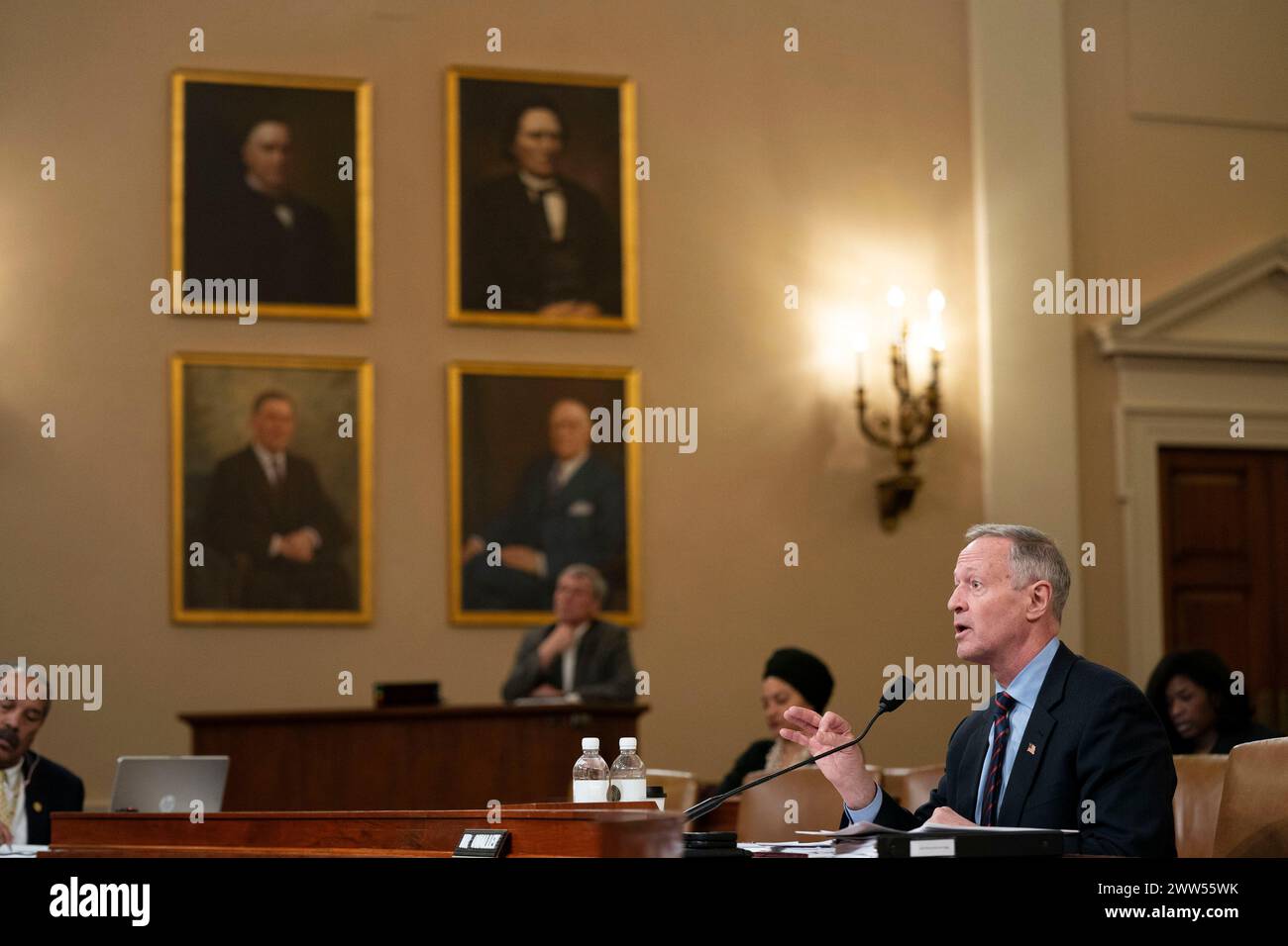 Washington, Usa. März 2024. Martin O'Malley, Kommissar der Sozialversicherungsbehörde, spricht während einer Anhörung des Unterausschusses für soziale Sicherheit im US-Kapitol in Washington, DC am Donnerstag, den 21. März 2024. Foto: Bonnie Cash/UPI Credit: UPI/Alamy Live News Stockfoto Washington, Usa. März 2024. Martin O'Malley, Kommissar der Sozialversicherungsbehörde, spricht während einer Anhörung des Unterausschusses für soziale Sicherheit im US-Kapitol in Washington, DC am Donnerstag, den 21. März 2024. Foto: Bonnie Cash/UPI Credit: UPI/Alamy Live News Stockfoto