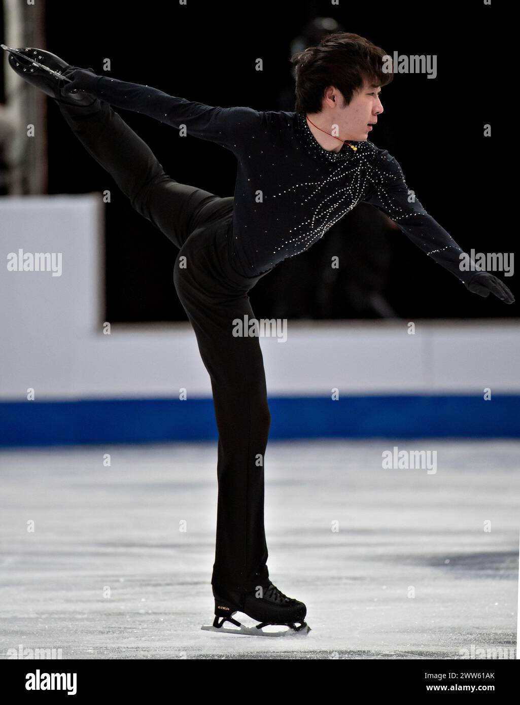 Montreal, Kanada. März 2024. Jin Boyang aus China tritt am 21. März 2024 im Bell Centre in Montreal, Kanada, an der Internationalen Eiskunstlauf-Weltmeisterschaft der International Skating Union (ISU) Teil. Quelle: Andrew Soong/Xinhua/Alamy Live News Stockfoto