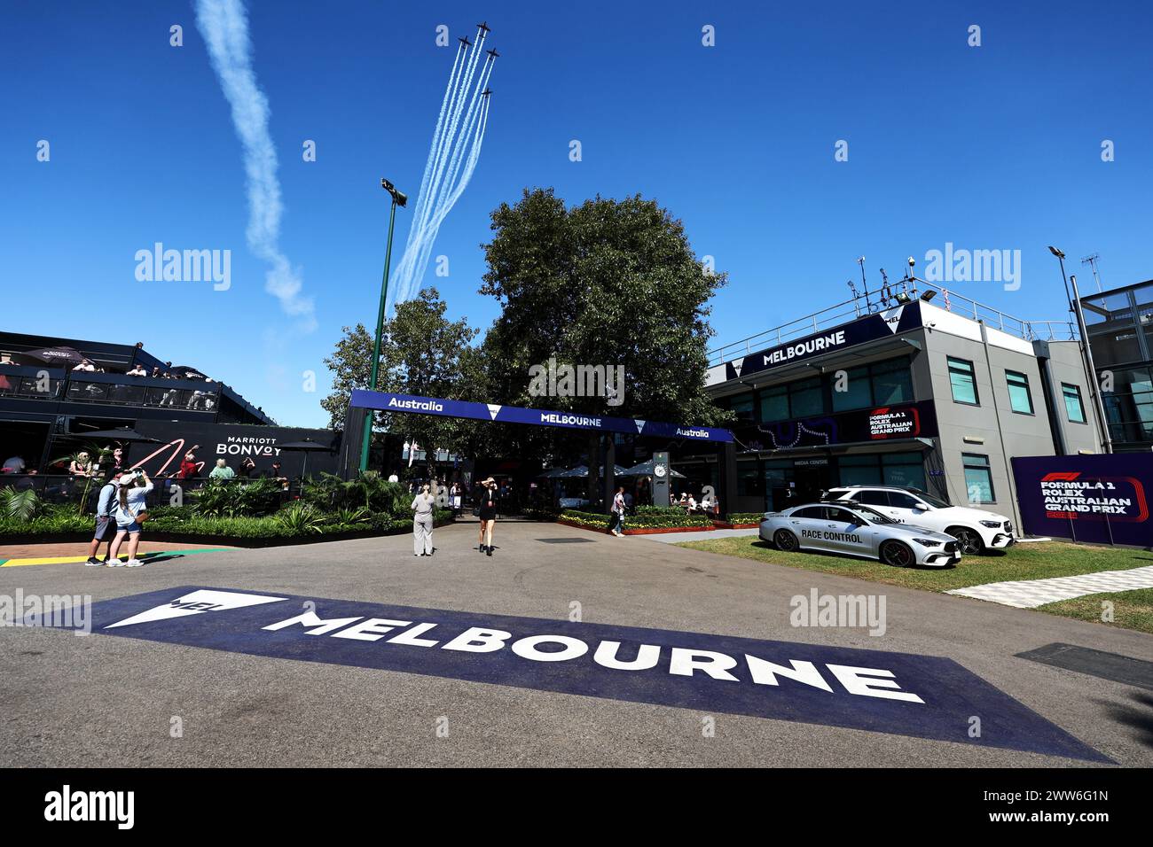 Melbourne, Australien. März 2024. Fahrerlager-Atmosphäre. Formel-1-Weltmeisterschaft, Rd 3, großer Preis von Australien, Freitag, 22. März 2024. Albert Park, Melbourne, Australien. Quelle: James Moy/Alamy Live News Stockfoto
